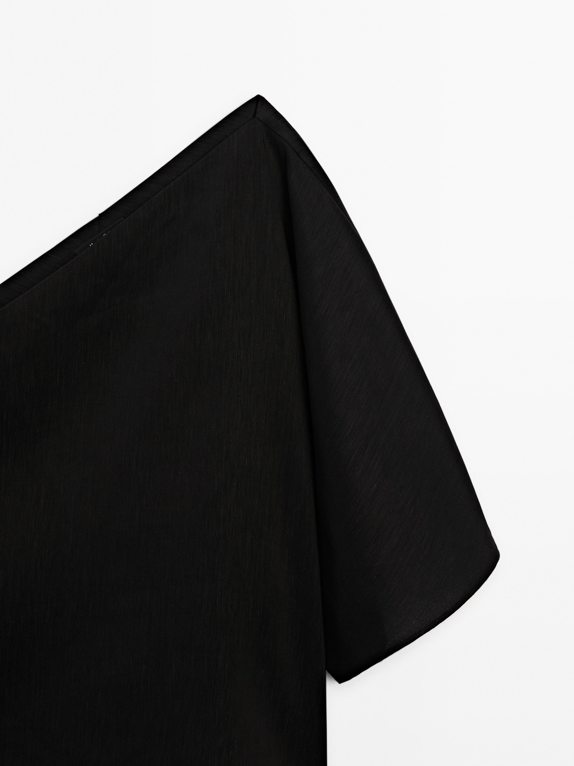Asymmetric linen blend top