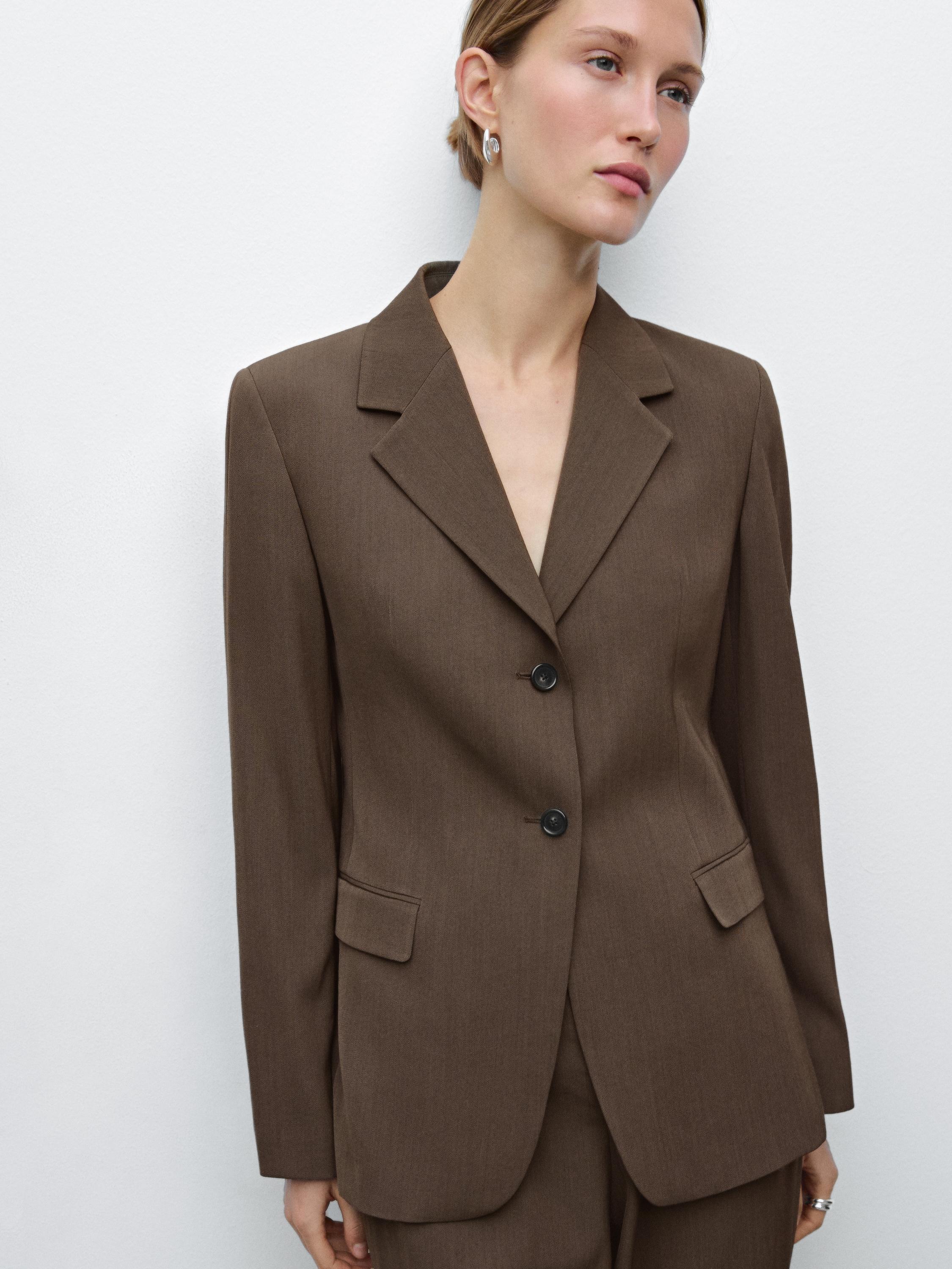 Fitted wool blend blazer