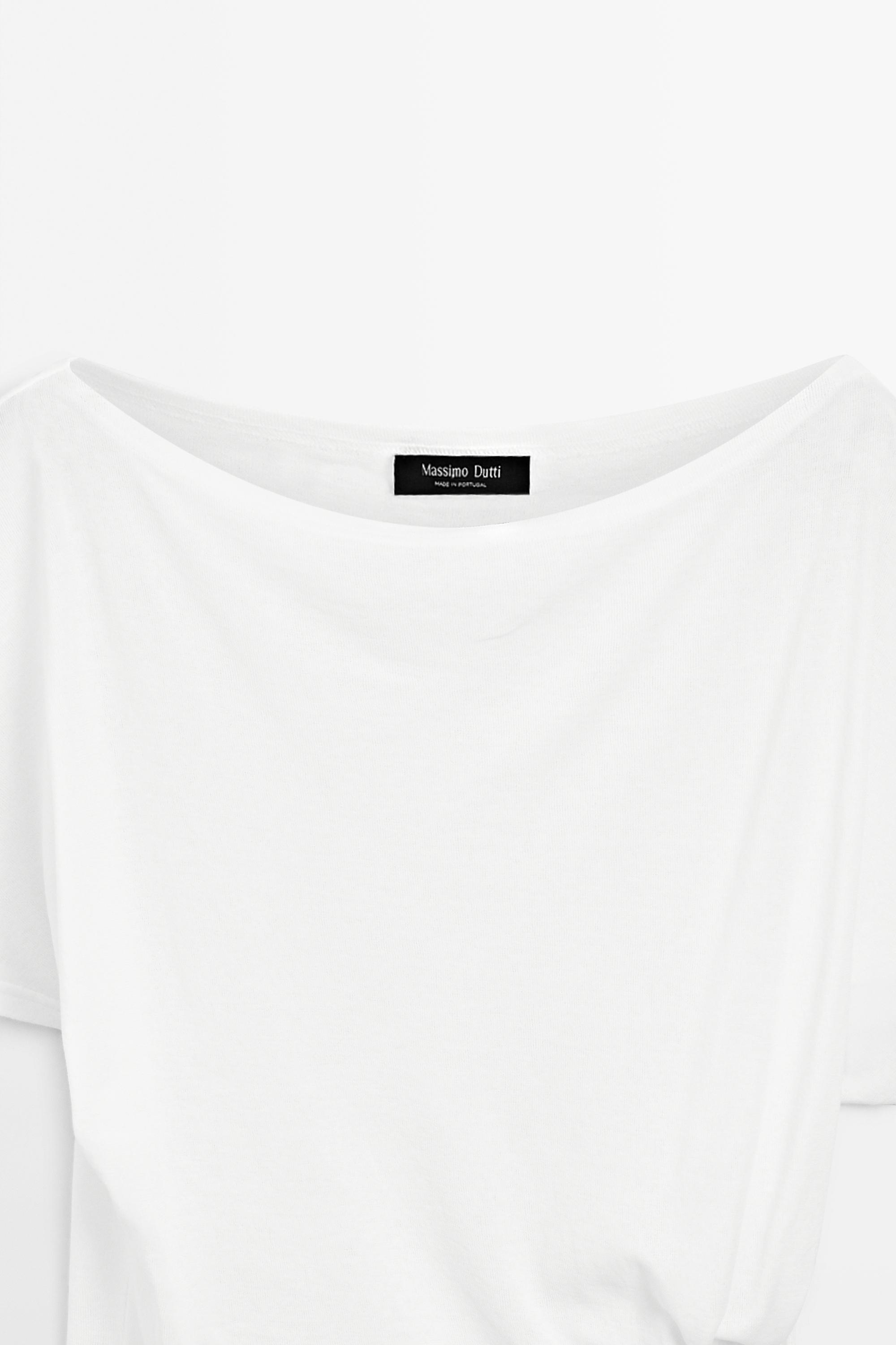 Asymmetric top with embroidered detail — Off white