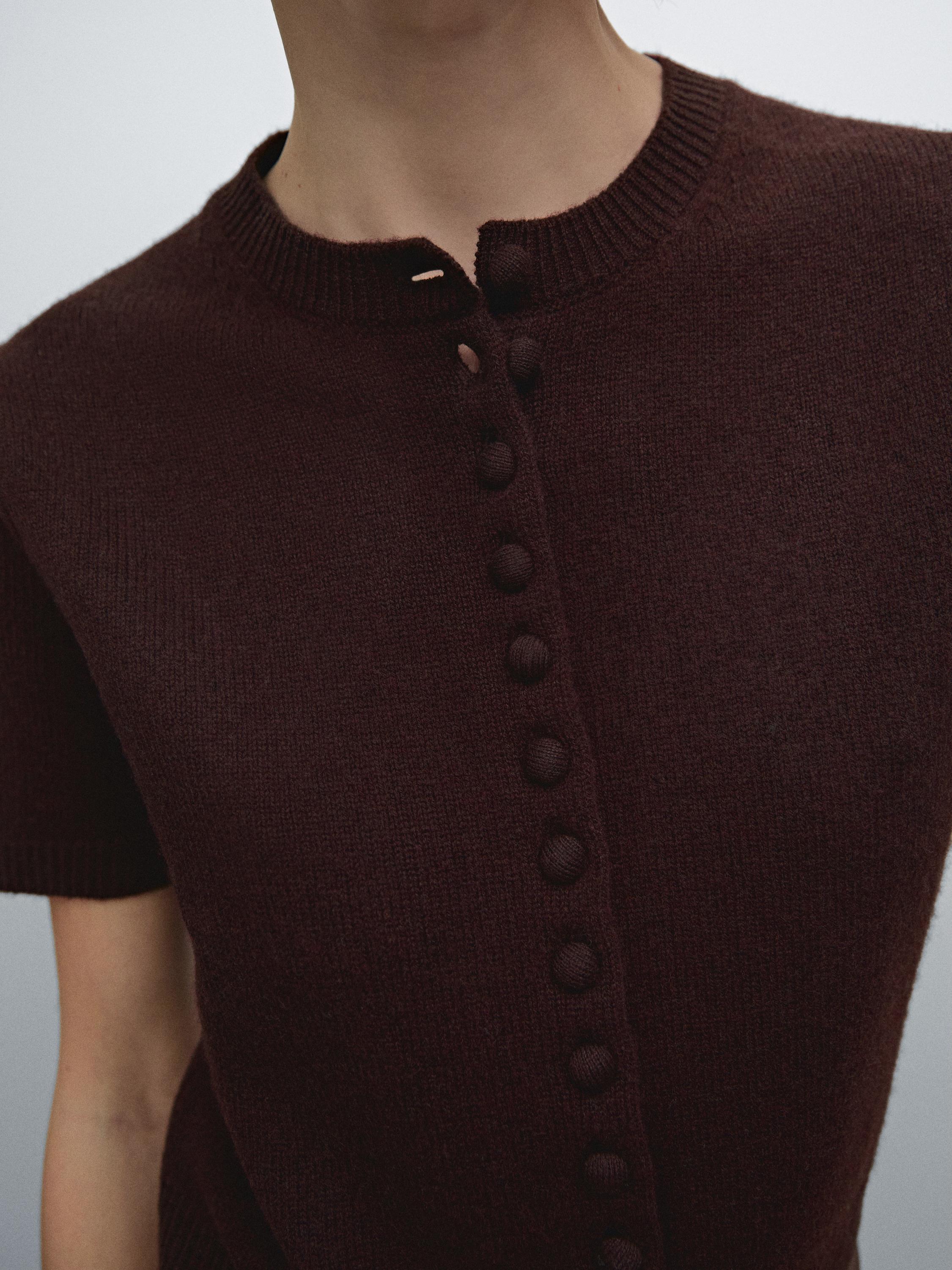 Short sleeve knit cardigan