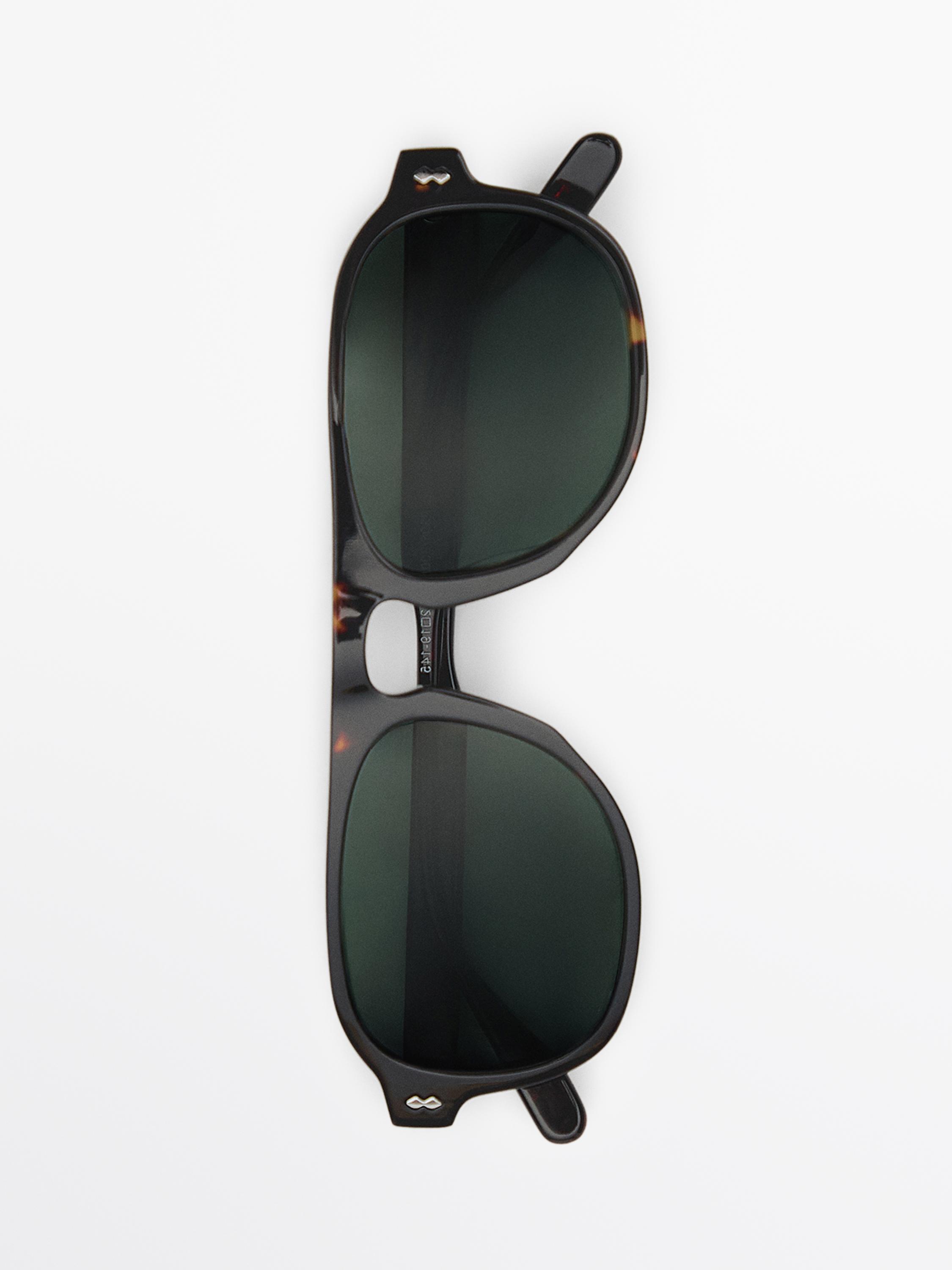 Aviator sunglasses