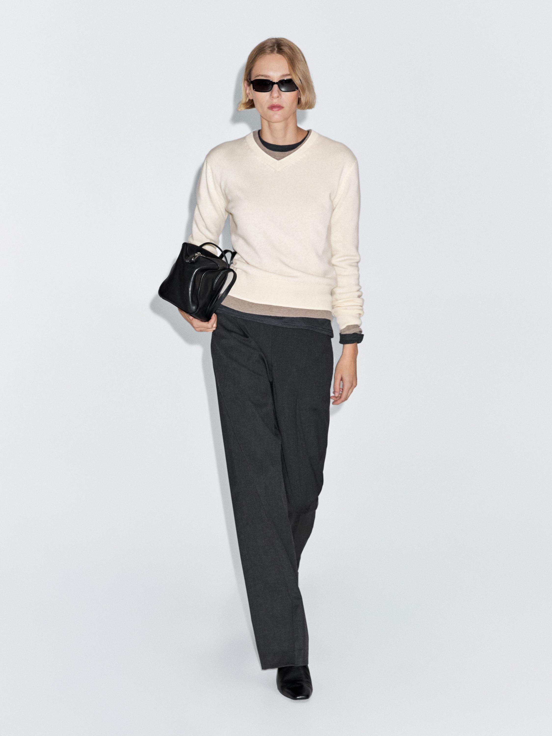 Wool blend knit V-neck sweater — Beige