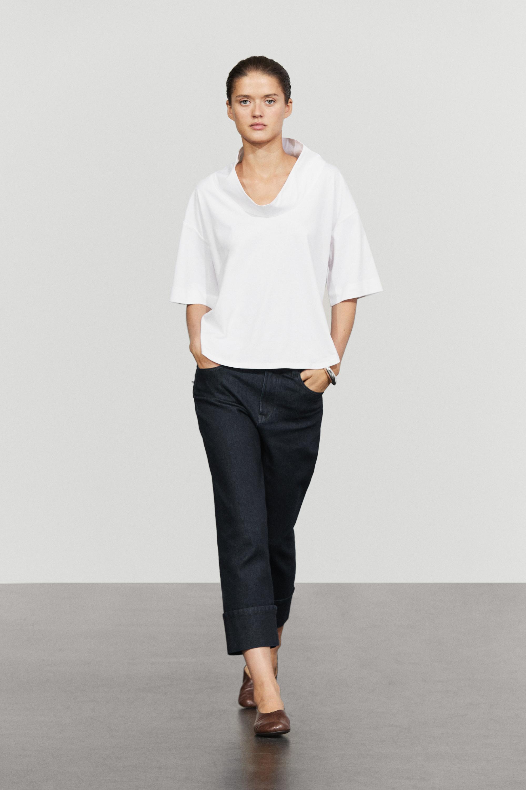 Short sleeve cotton blouse with open neck