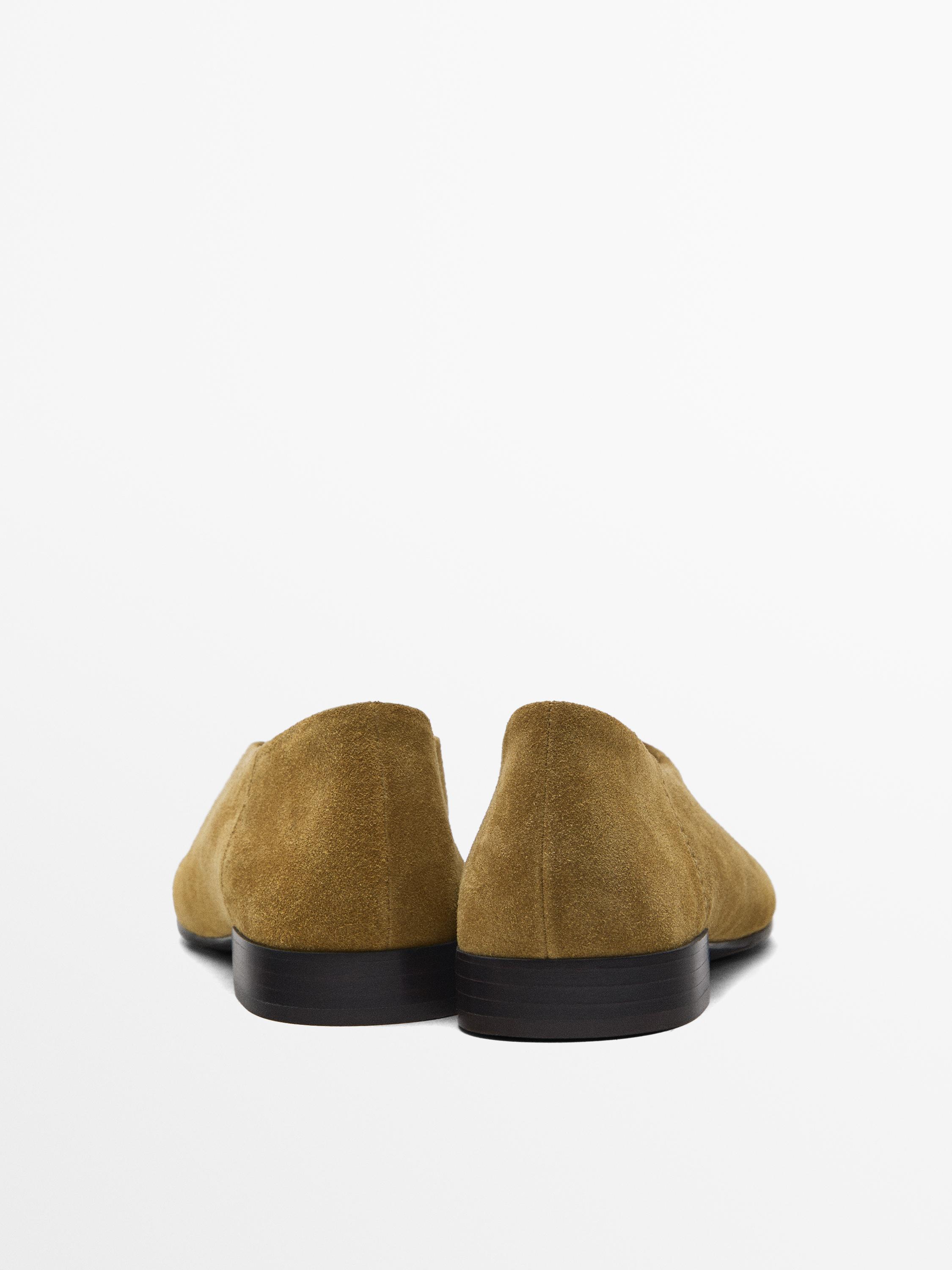 Soft round toe ballet flats