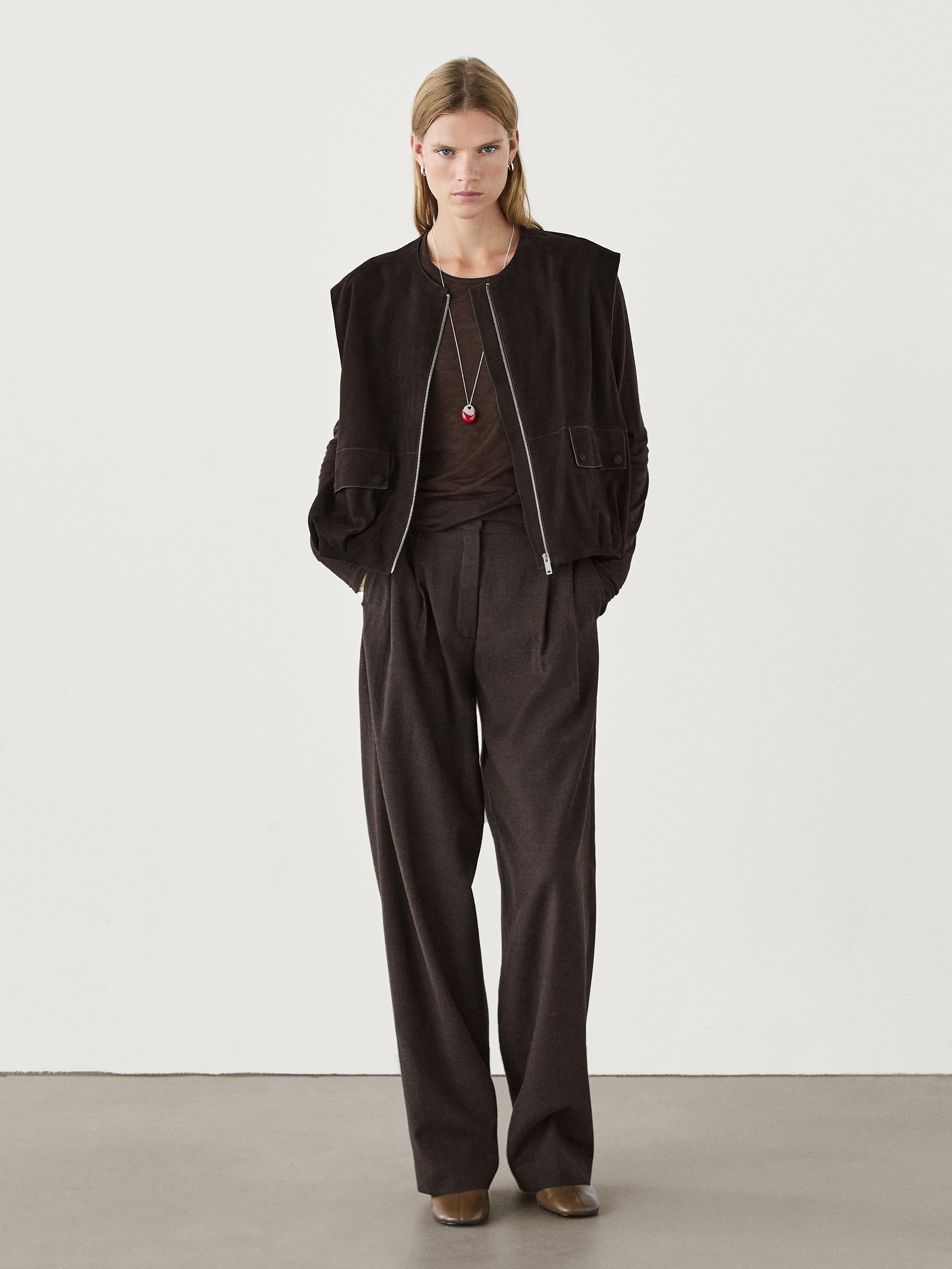 Flannel trousers with darts · Brown · Dressy | Massimo Dutti