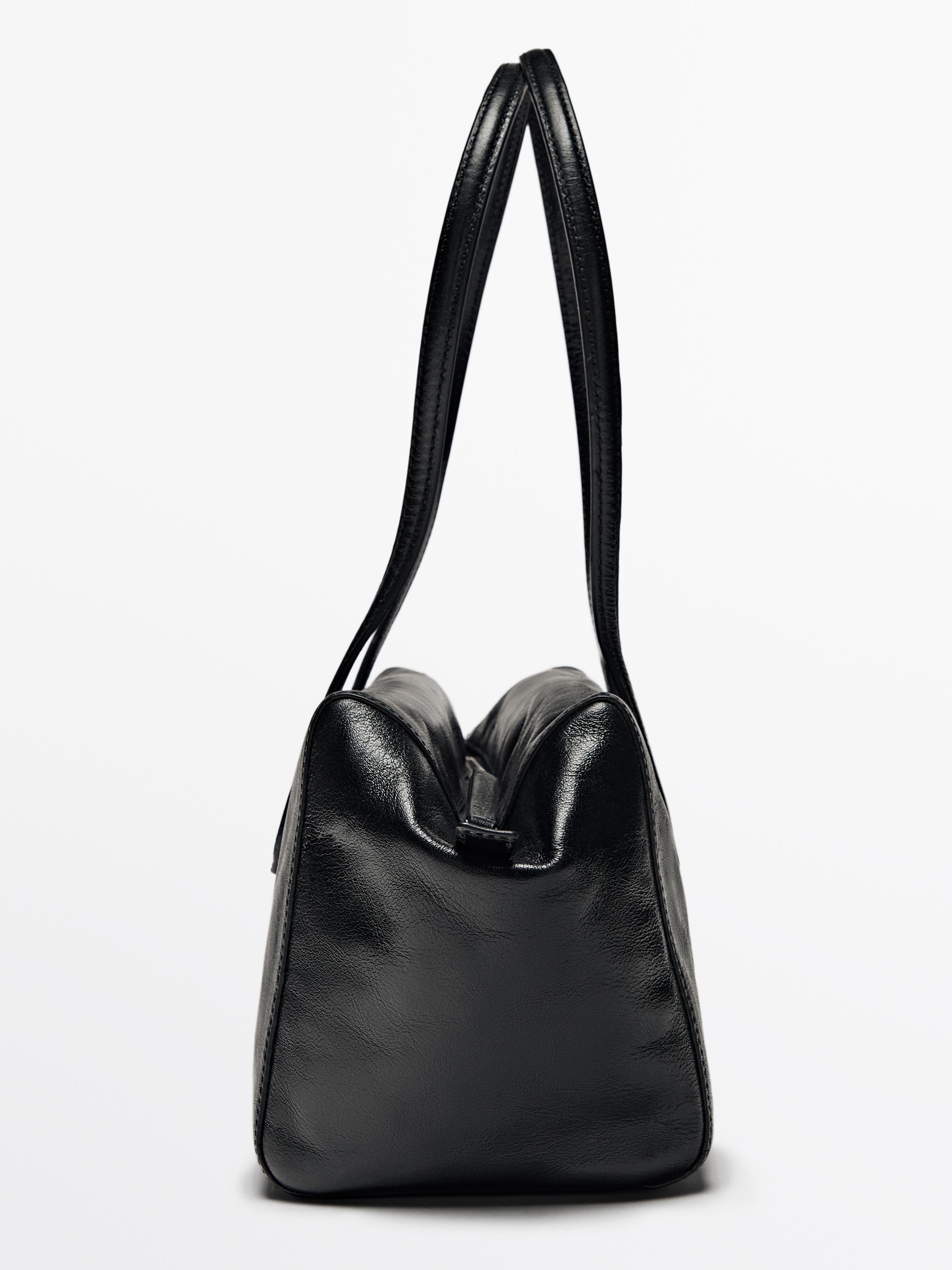 【MassimoDutti】クラック加工ナッパレザーのサッチェルバッグ MassimoDutti】クラック加工ナッパレザーのサッチェルバッグ