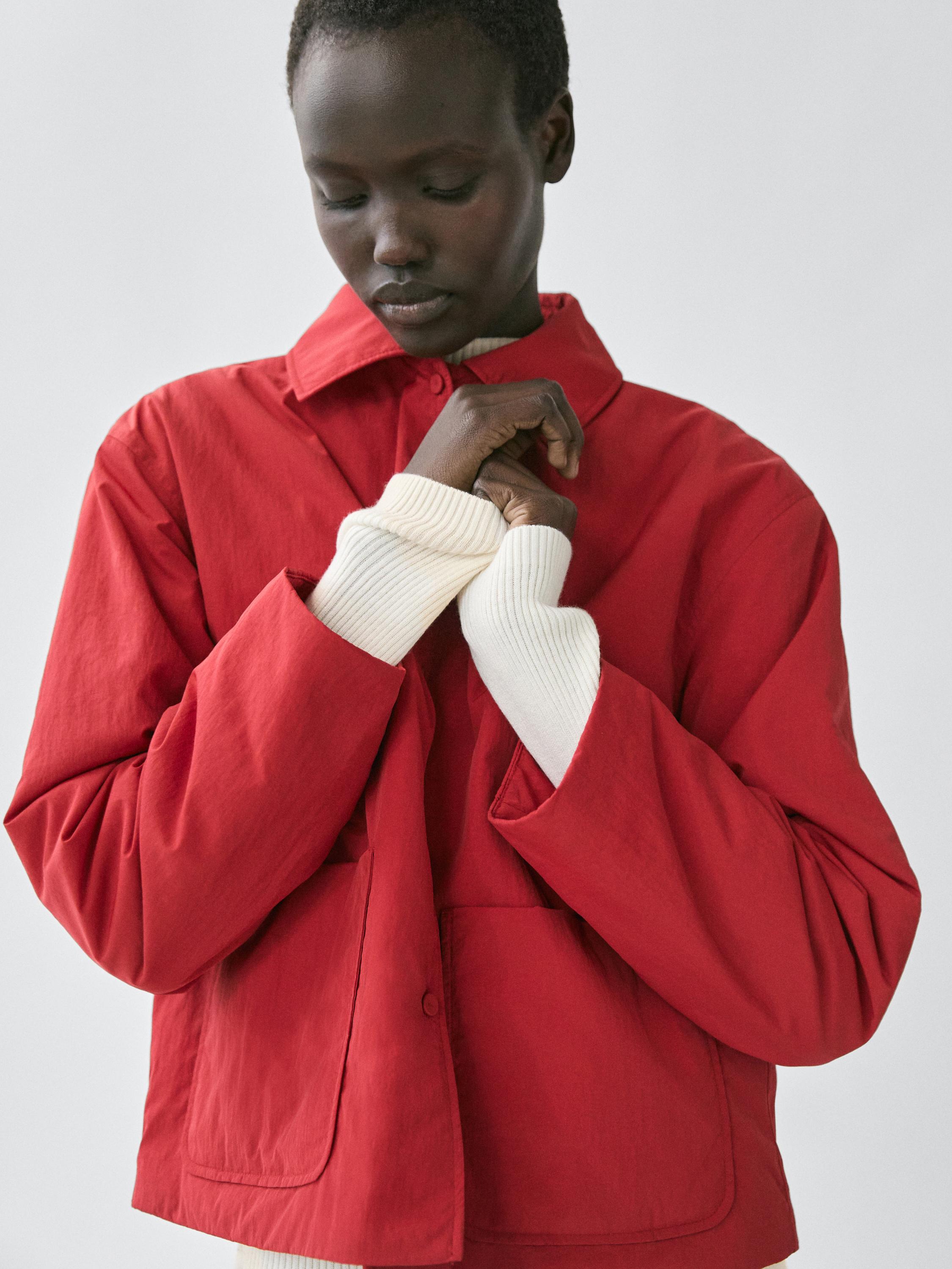 Short padded jacket with pockets