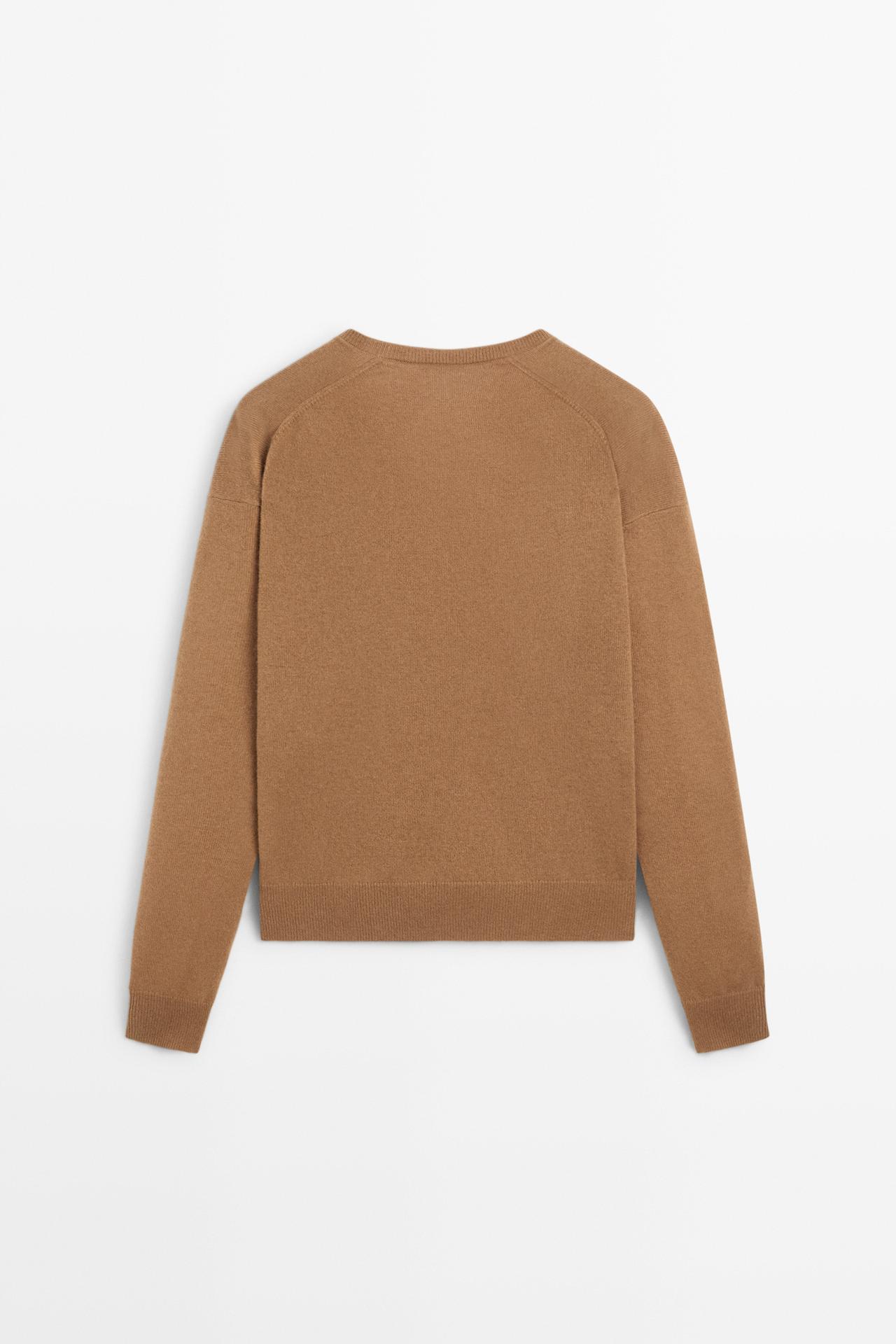 Wool blend knit V-neck sweater — CAMEL