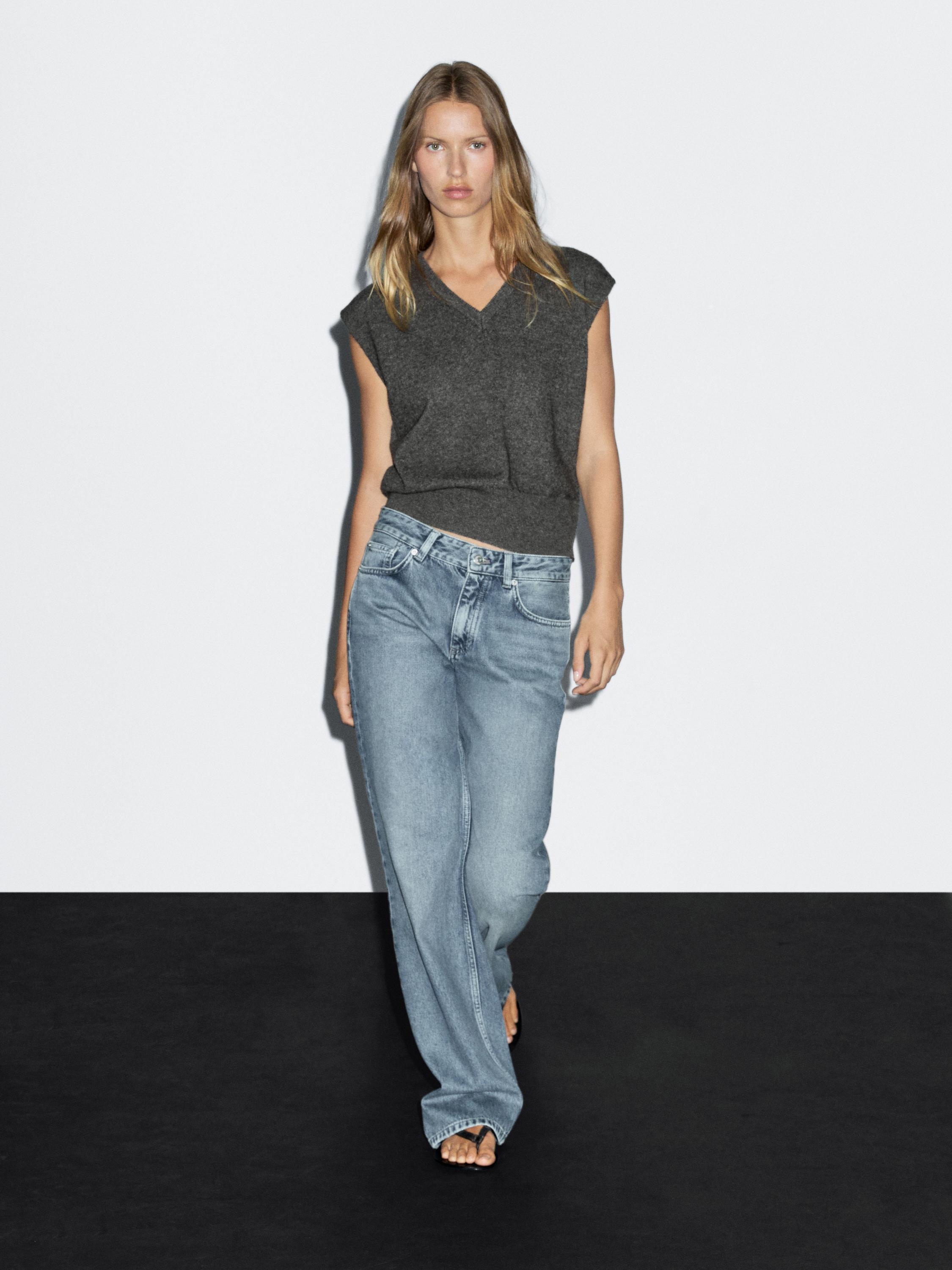 V-neck knit vest