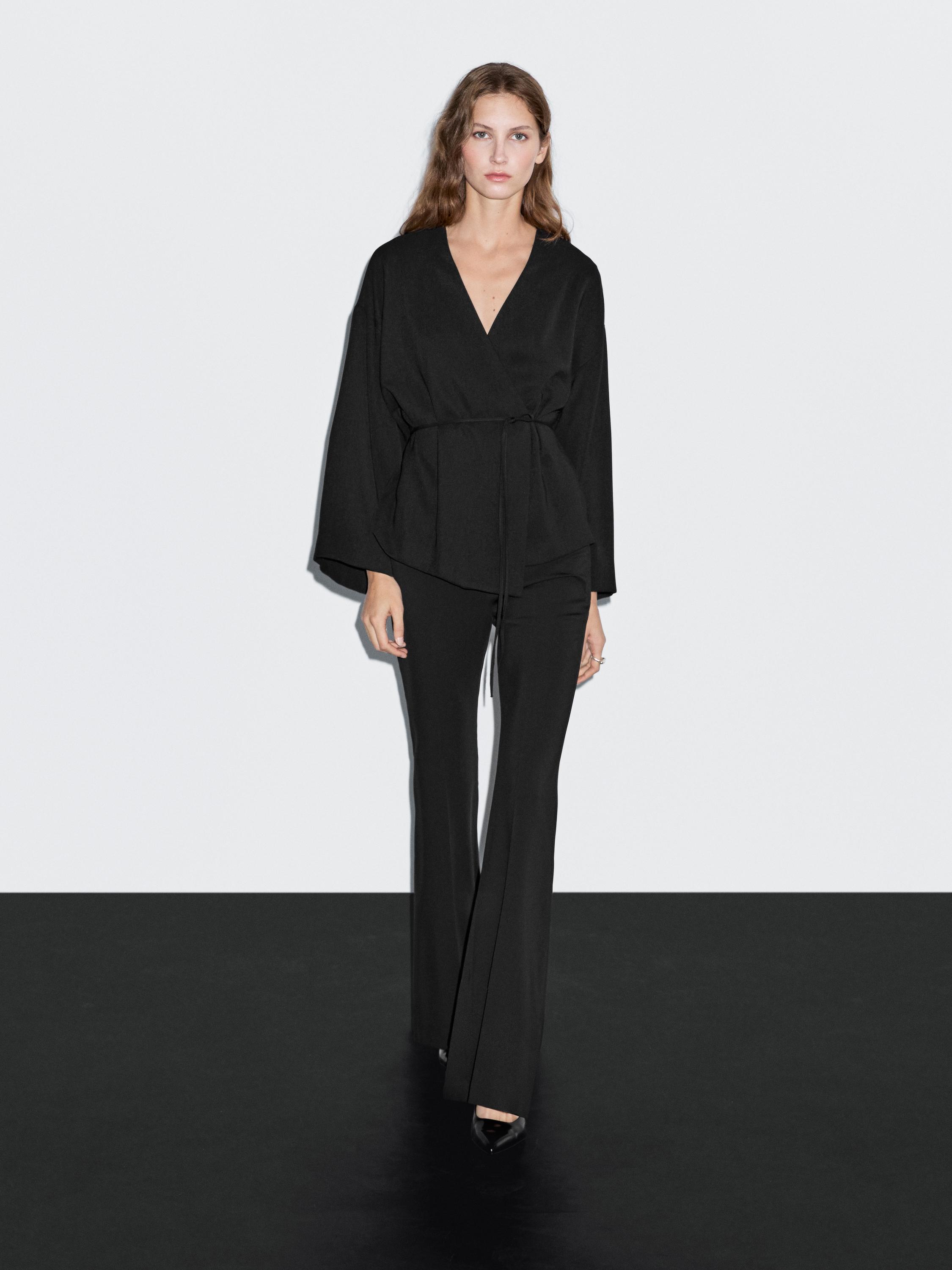 Кимоно свободного кроя с V-образным вырезом