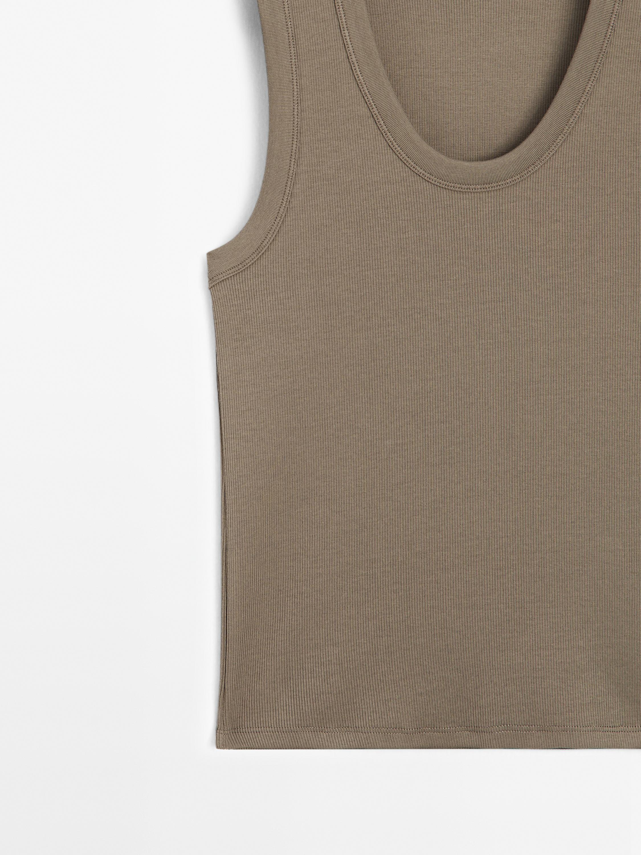 Heavy weight ribbed round neck top