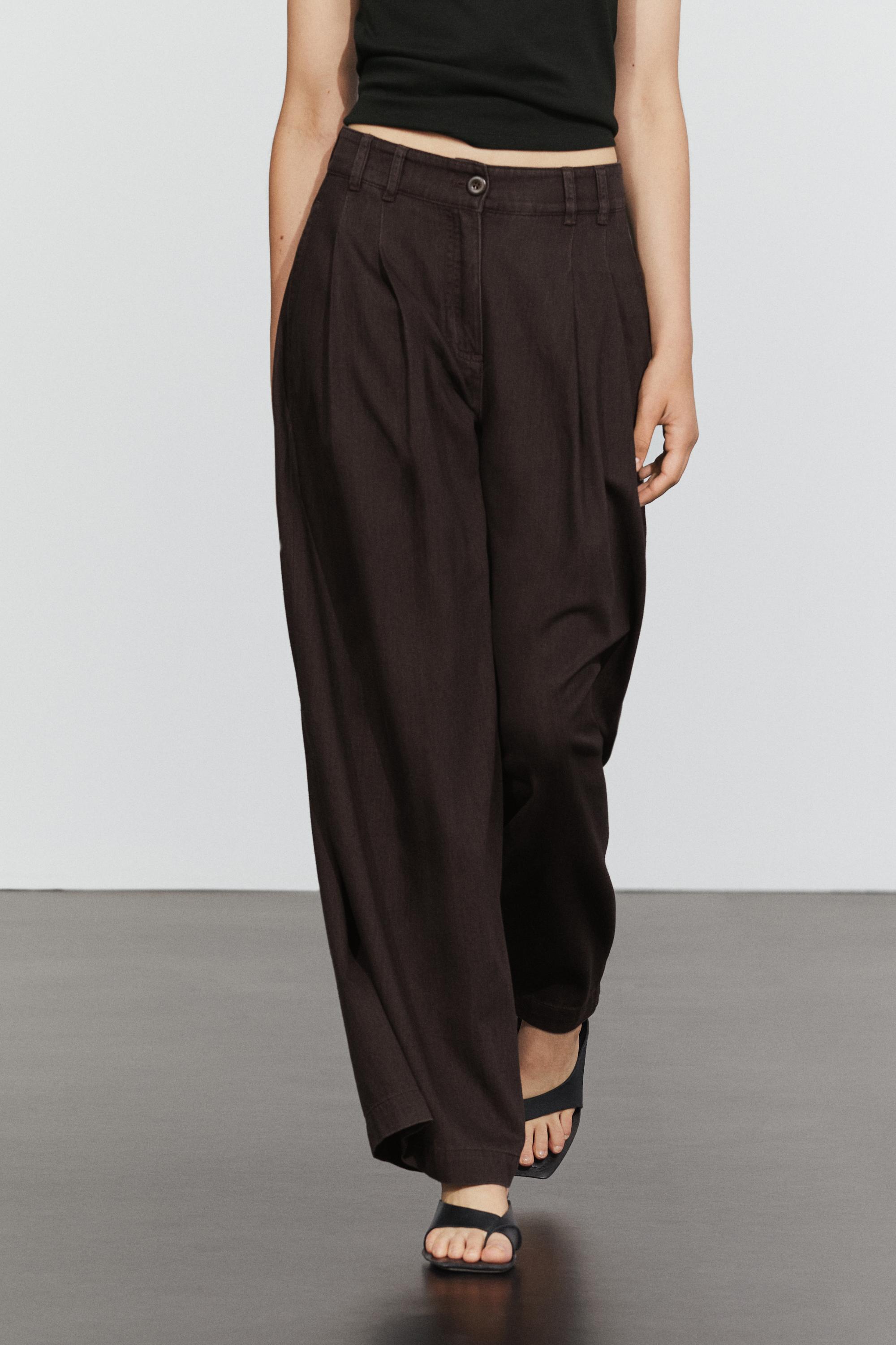 Pleated barrel fit jeans — BROWN