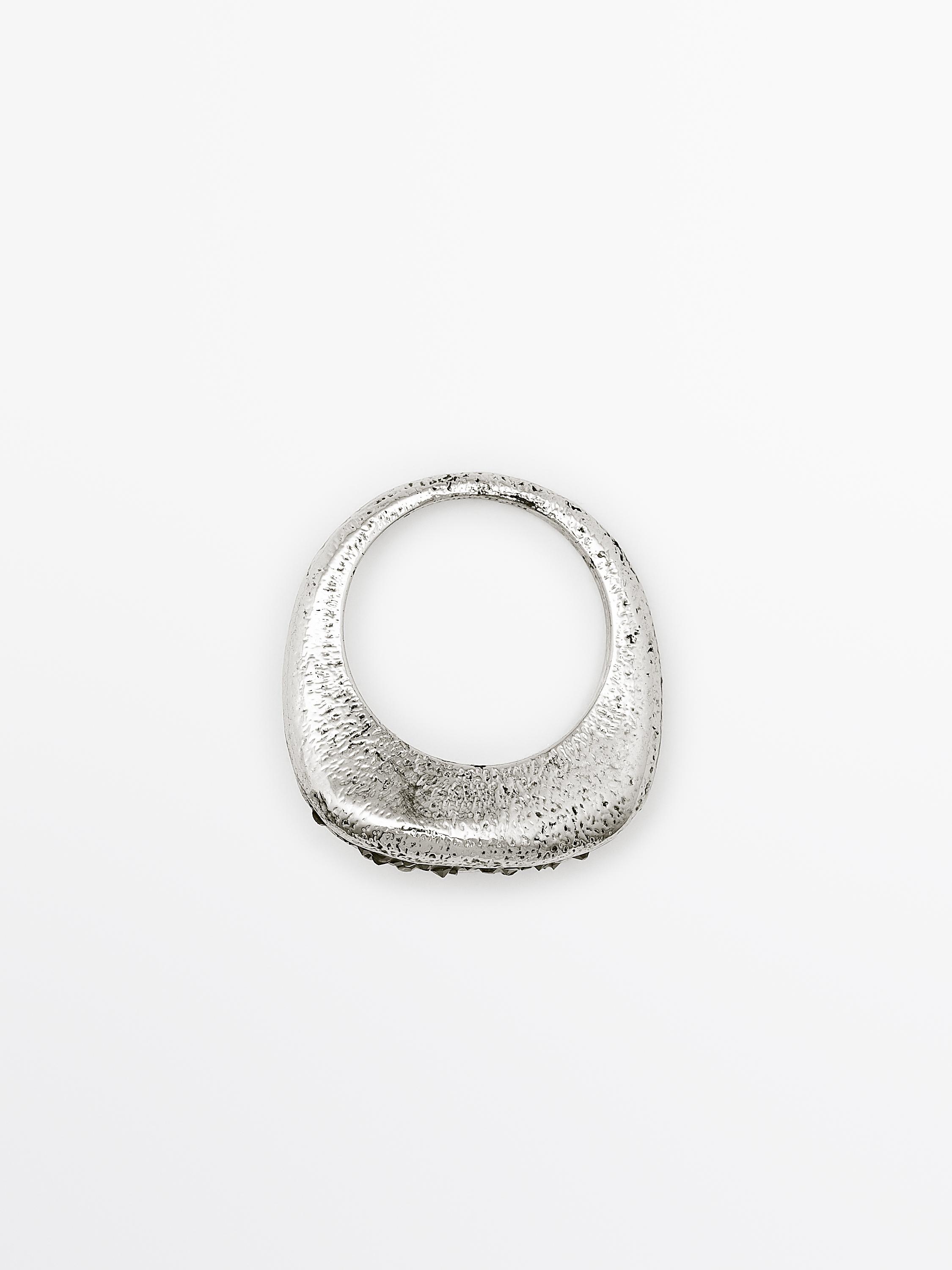 Bague irrégulière brillante