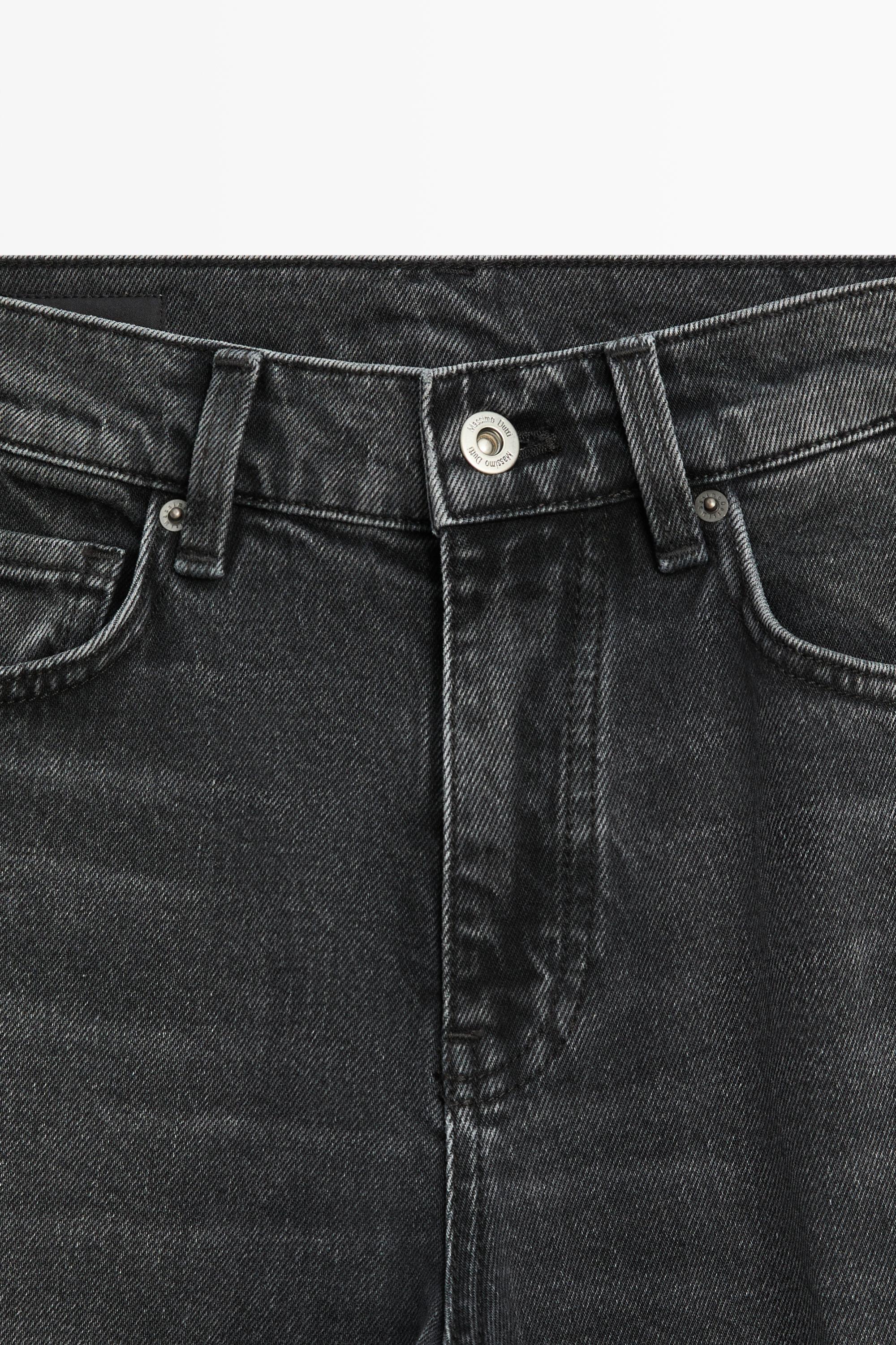 Mid-waist flare fit jeans — BLACK