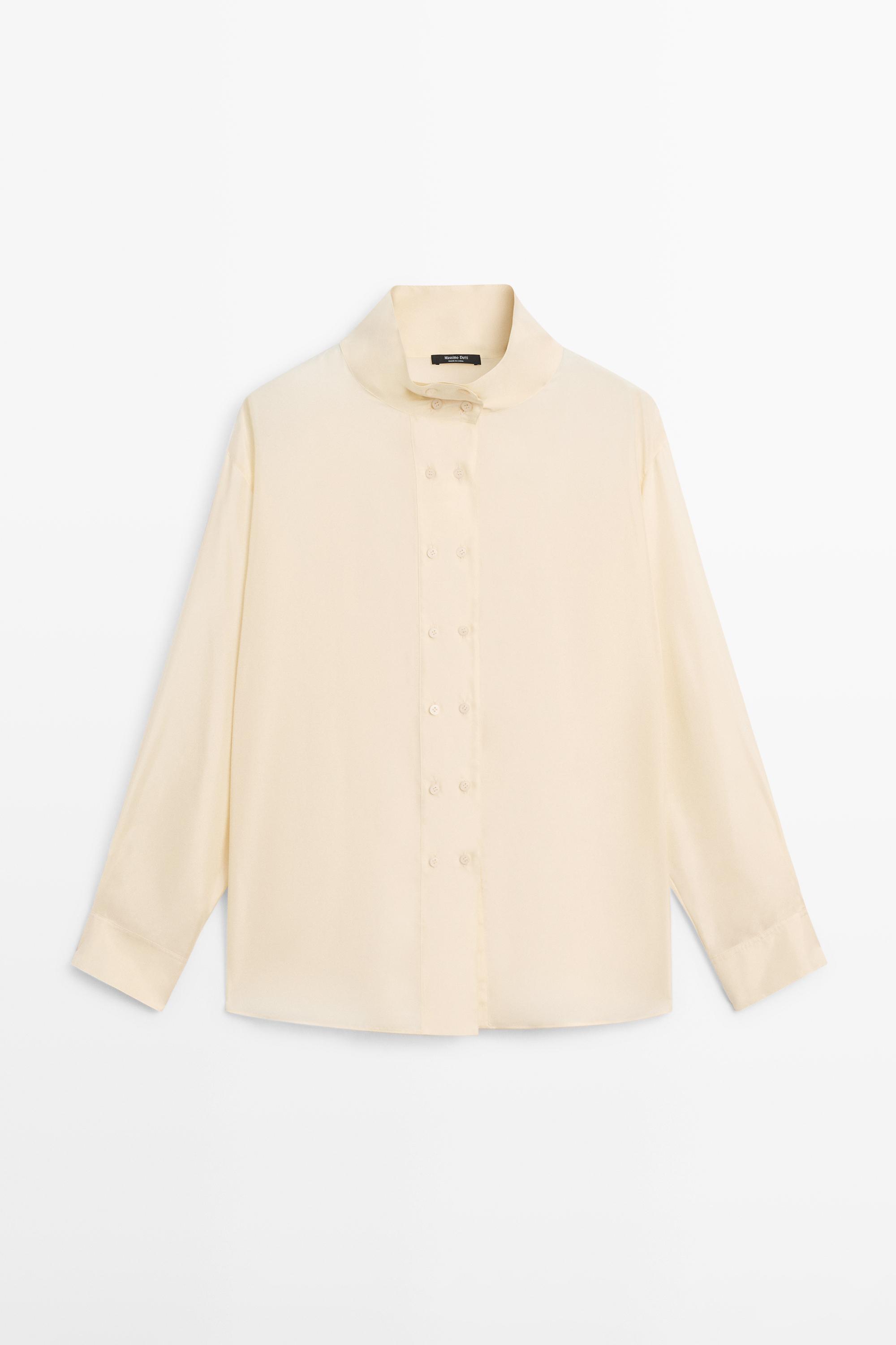 Camisa com pormenor de botões em seda