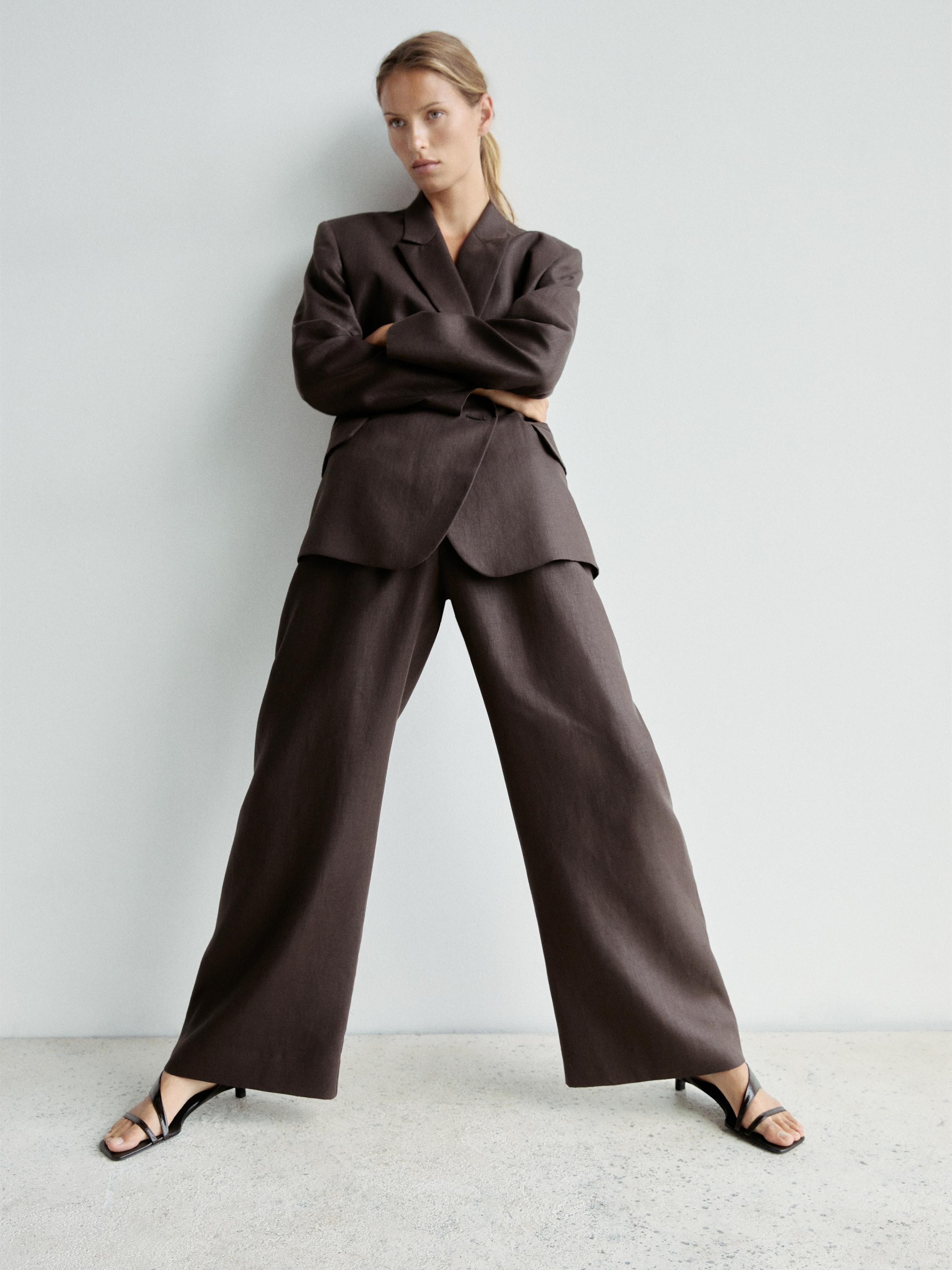 Асимметричные босоножки на каблуке