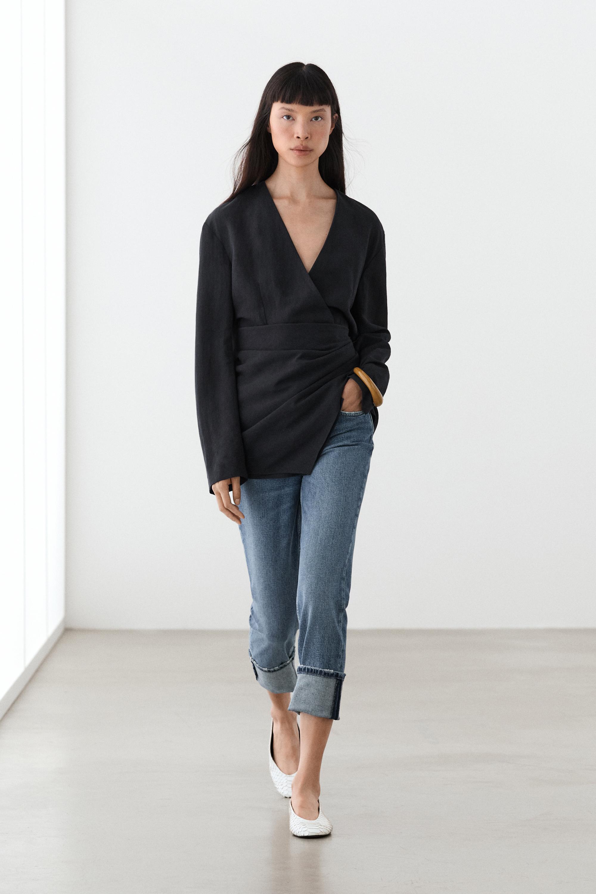 Lightweight kimono with sash detail