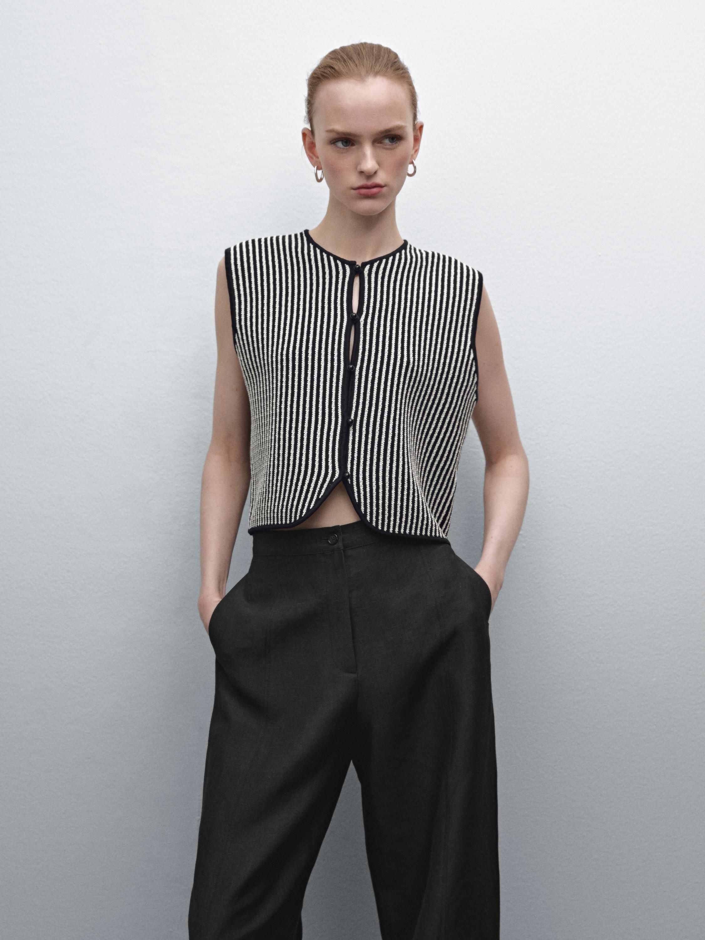 Veste sans manches cropped en maille à rayures