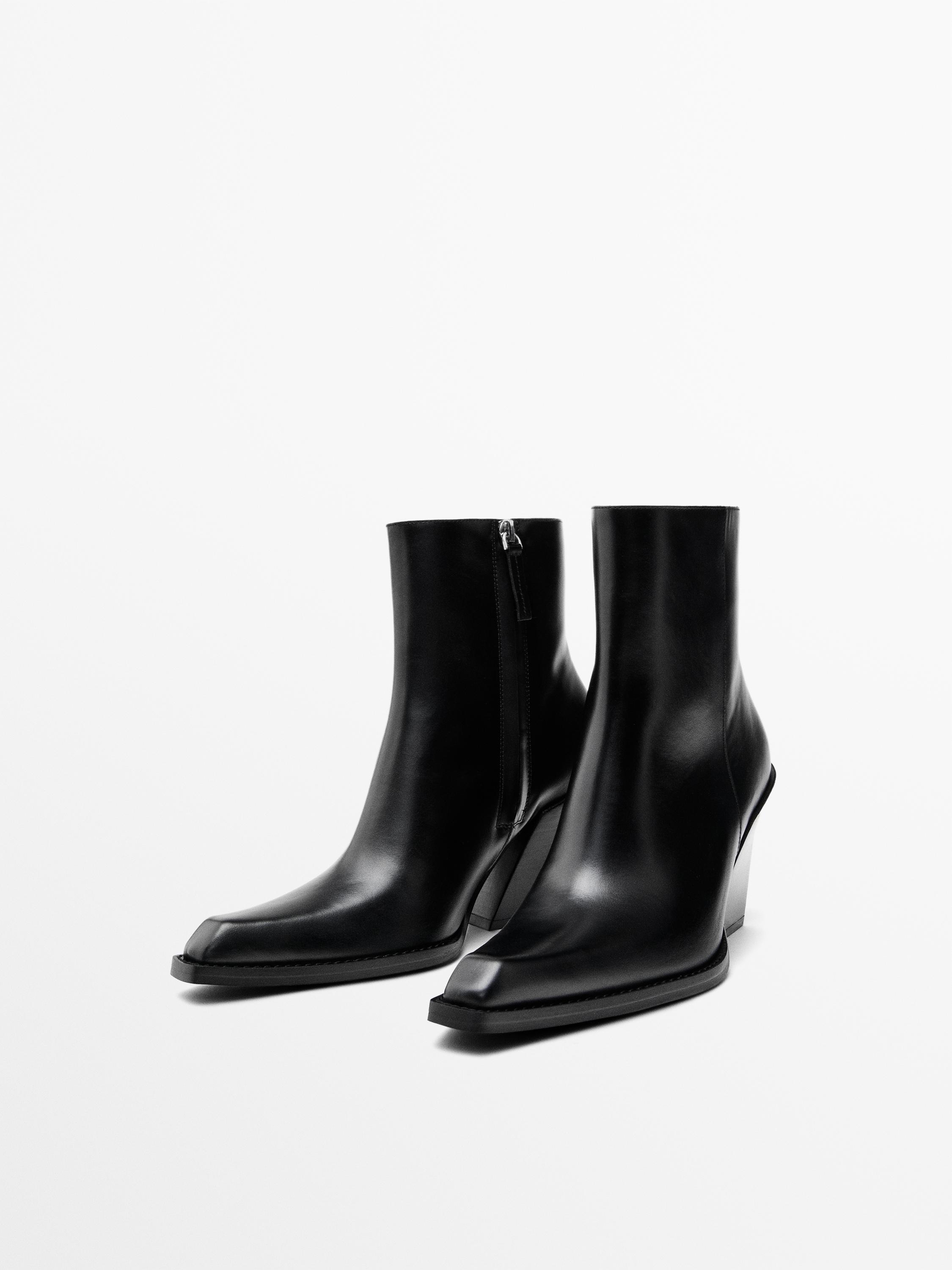 Stivaletti con tacco stile cowboy