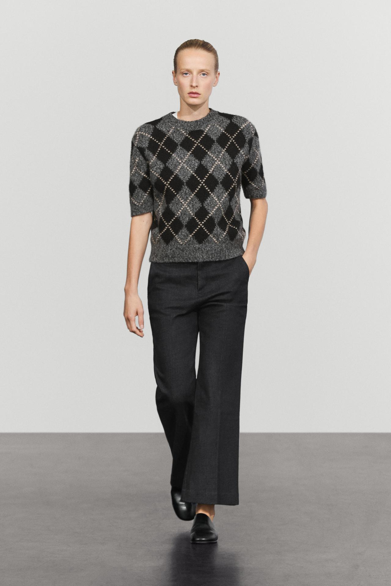 Cashmere-blend short sleeve argyle knit sweater — GREY