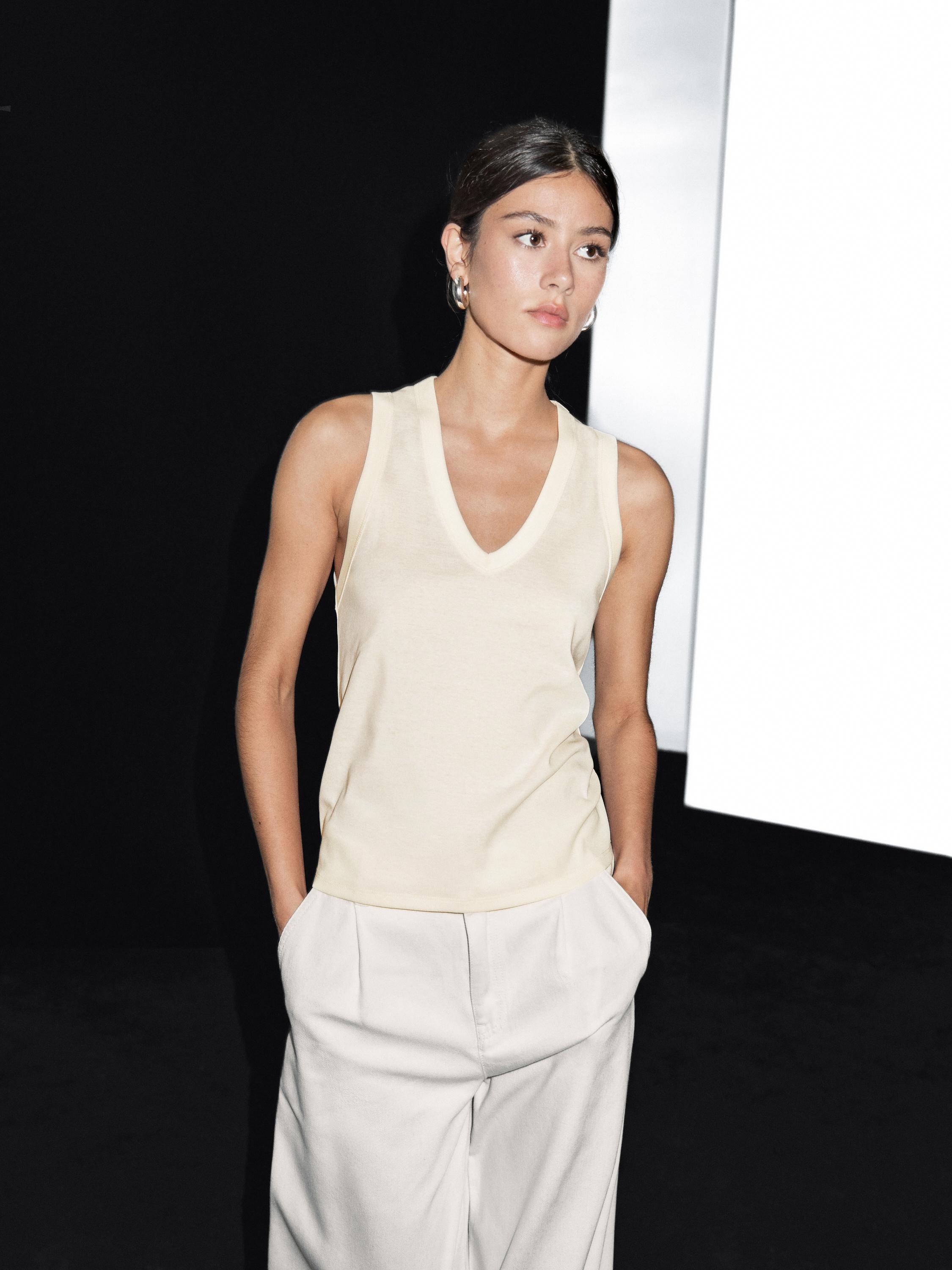 Mercerised cotton V-neck T-shirt