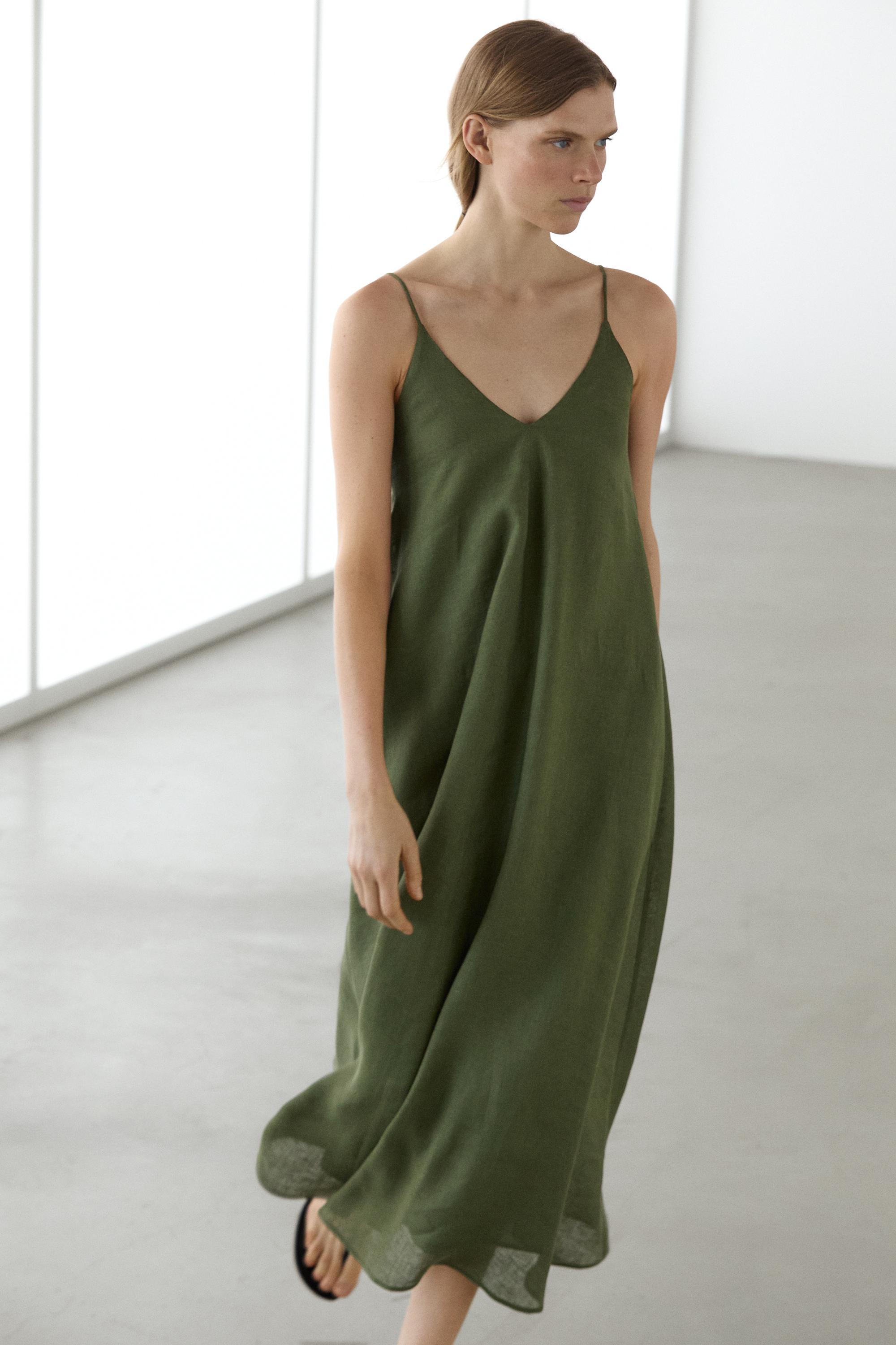 İnce askılı dökümlü midi elbise