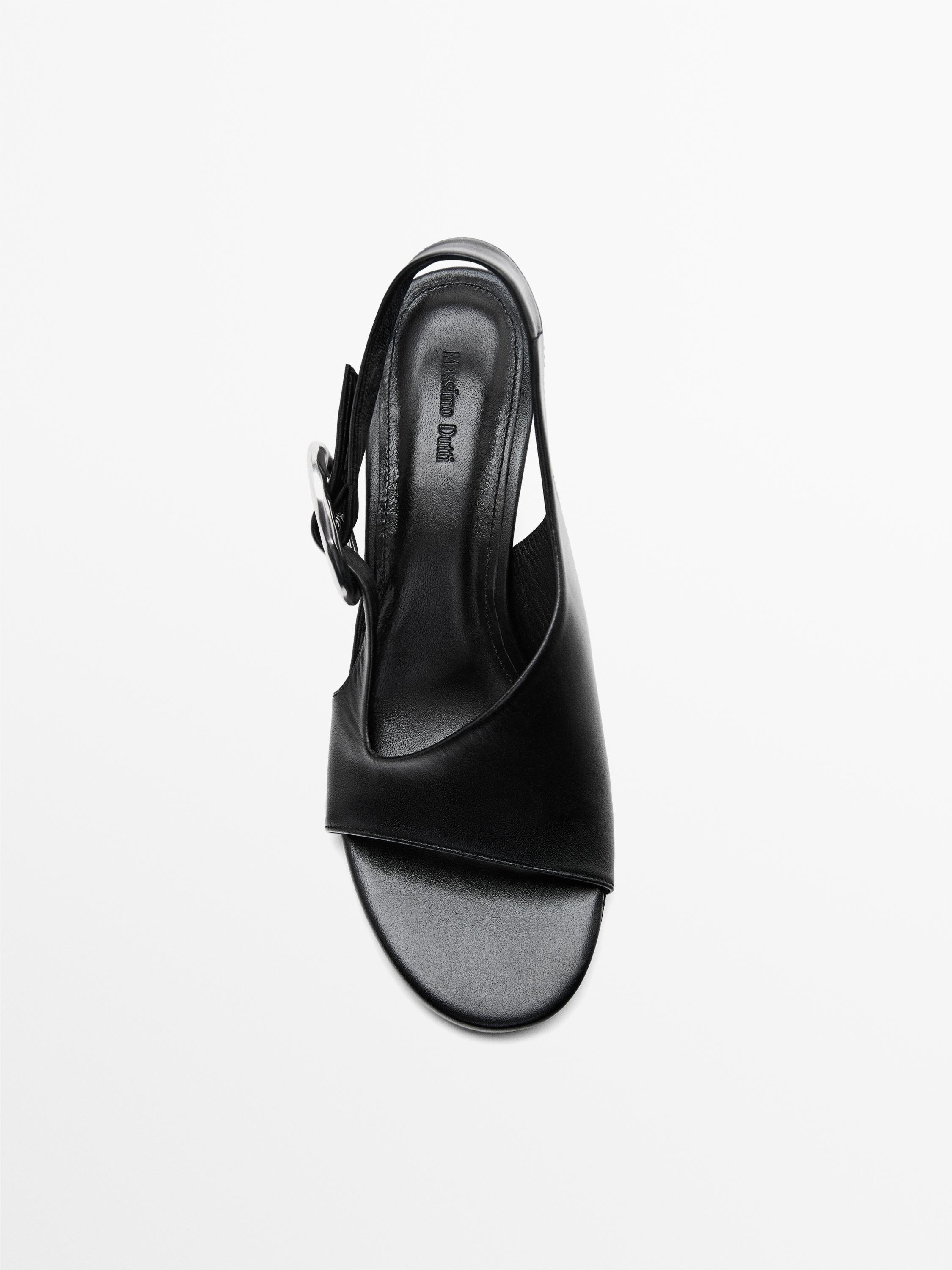 High-heel sandals with buckle