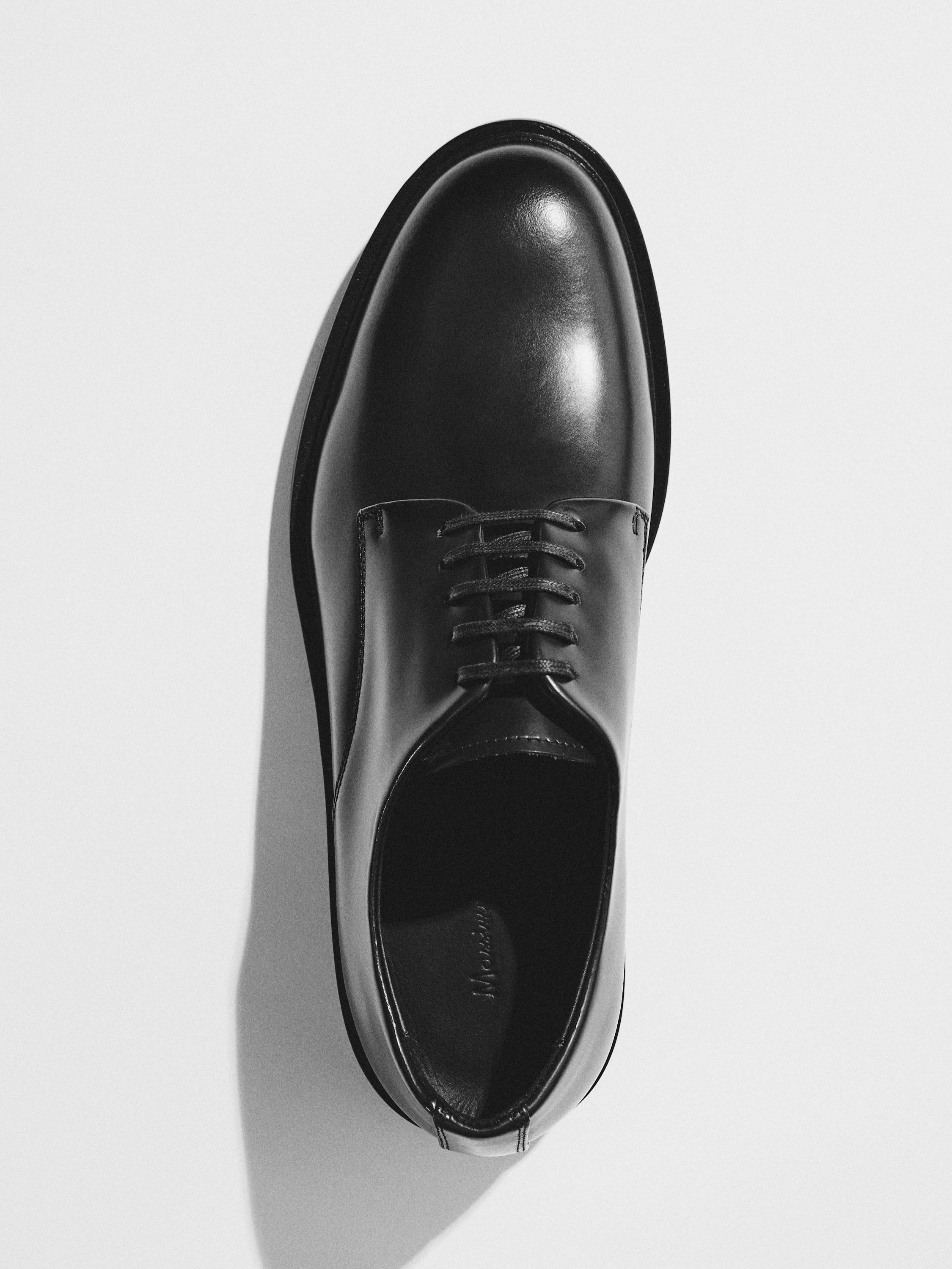 Smart leather shoes