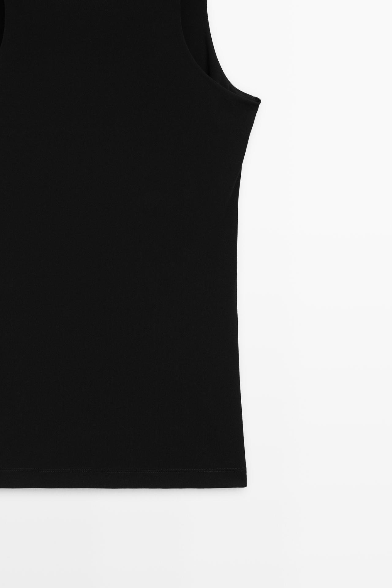 Round neck camisole top — BLACK