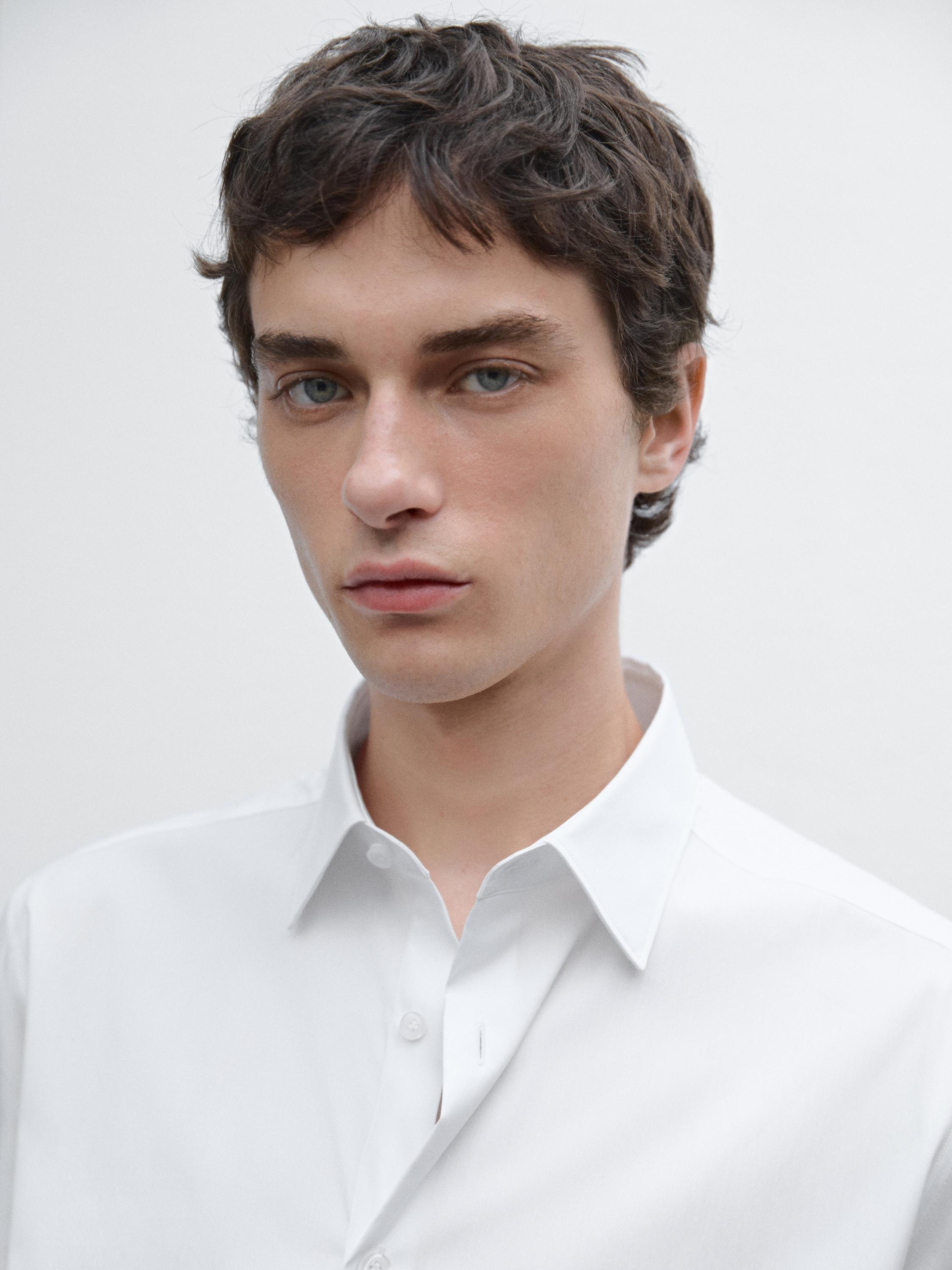 Slim fit stretch shirt