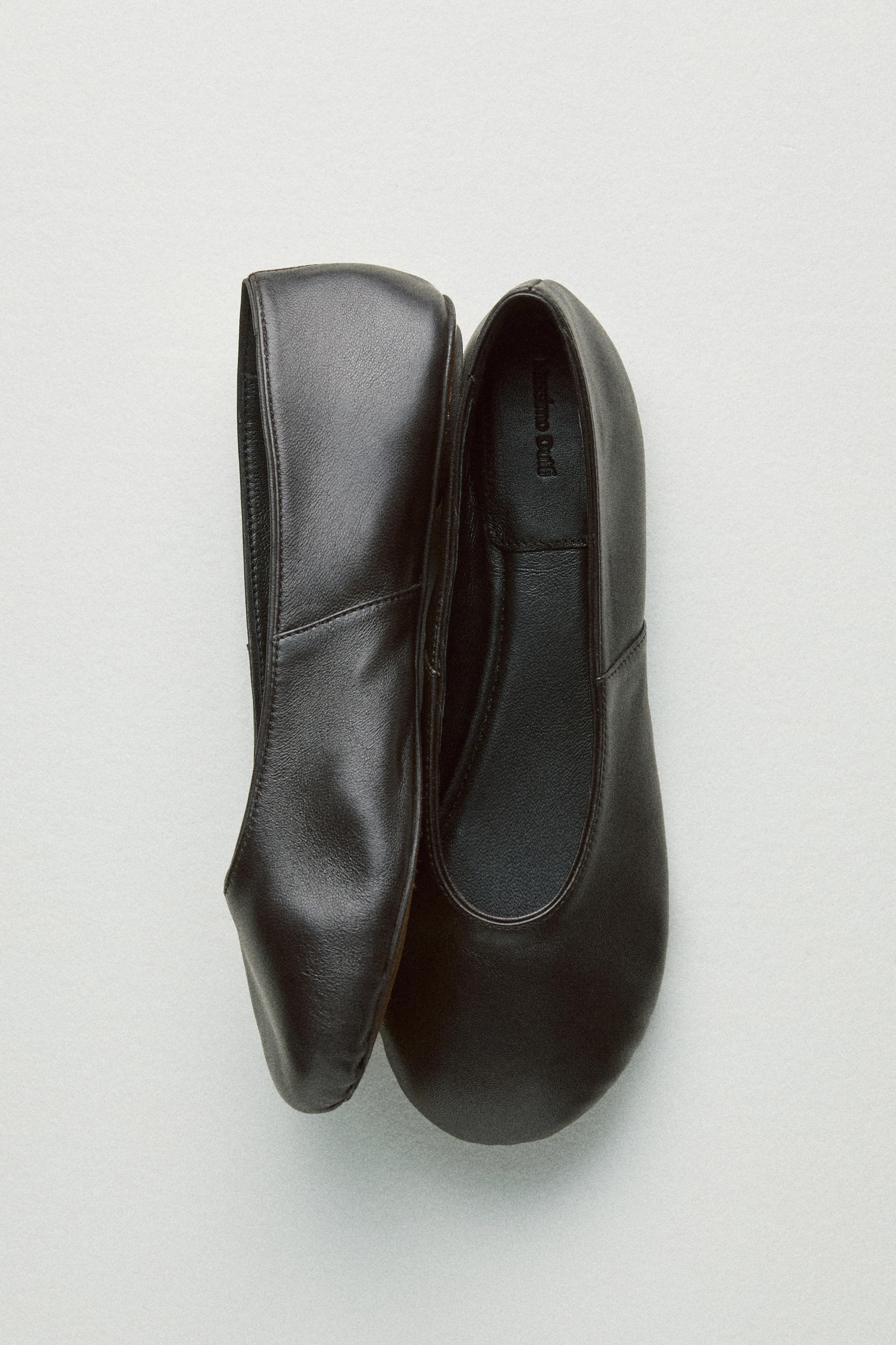 Soft leather ballet flat — BROWN