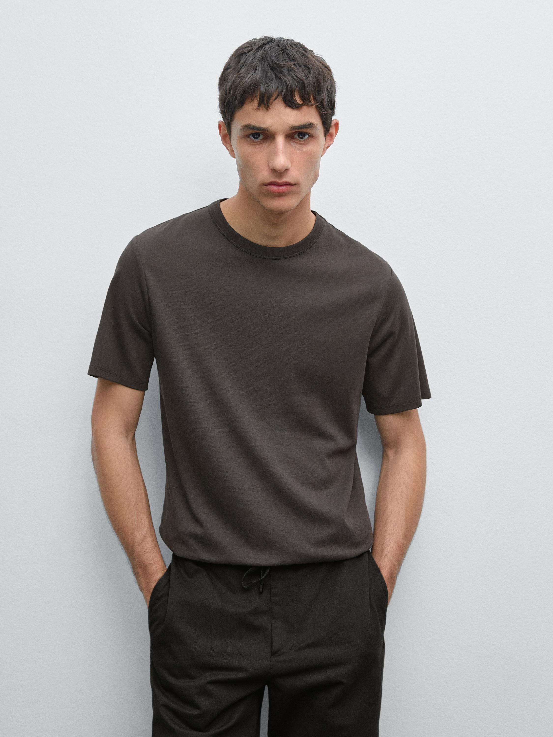 Short sleeve cotton blend T-shirt