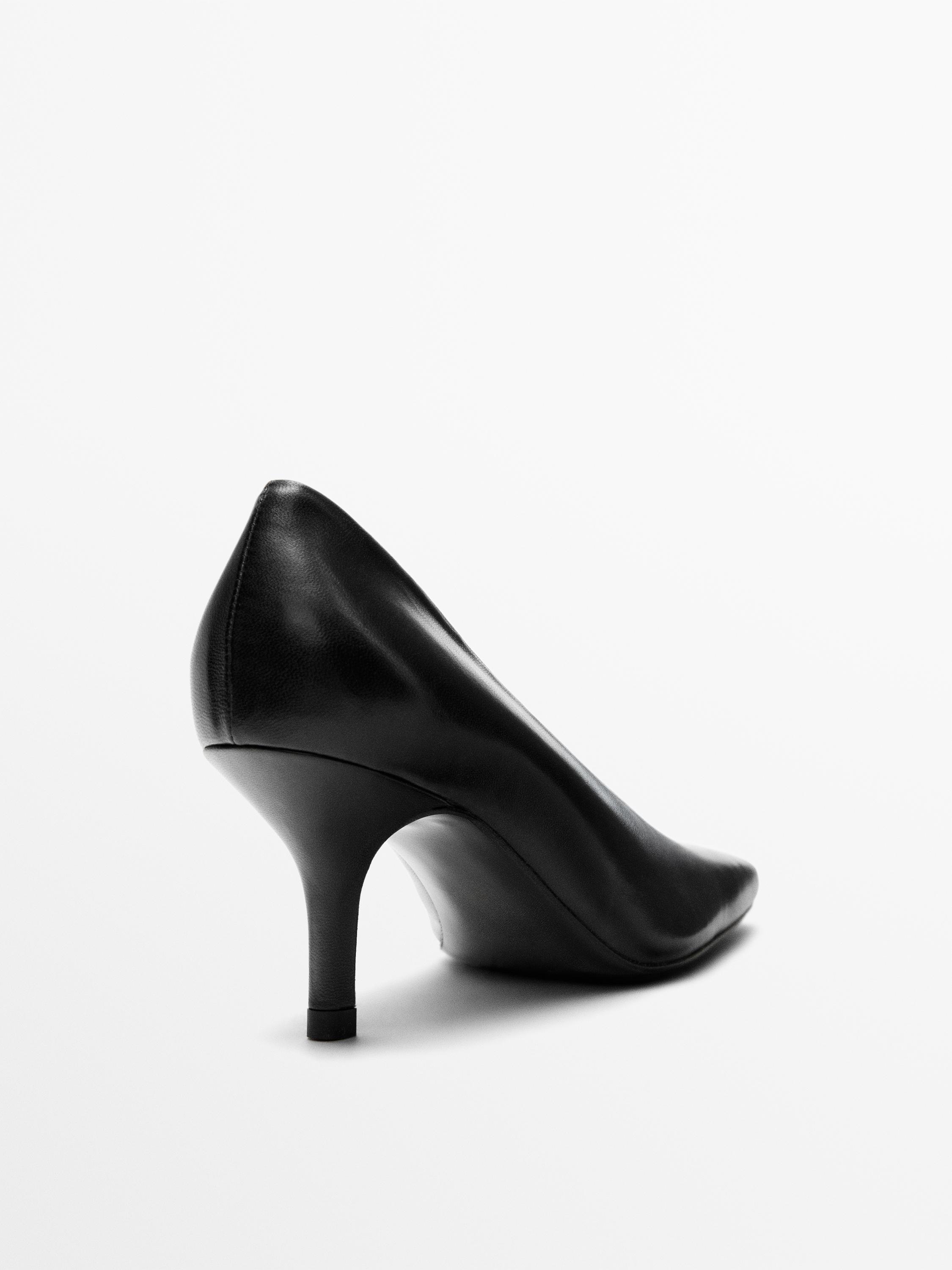 Heeled shoes - Made in Italy — BLACK