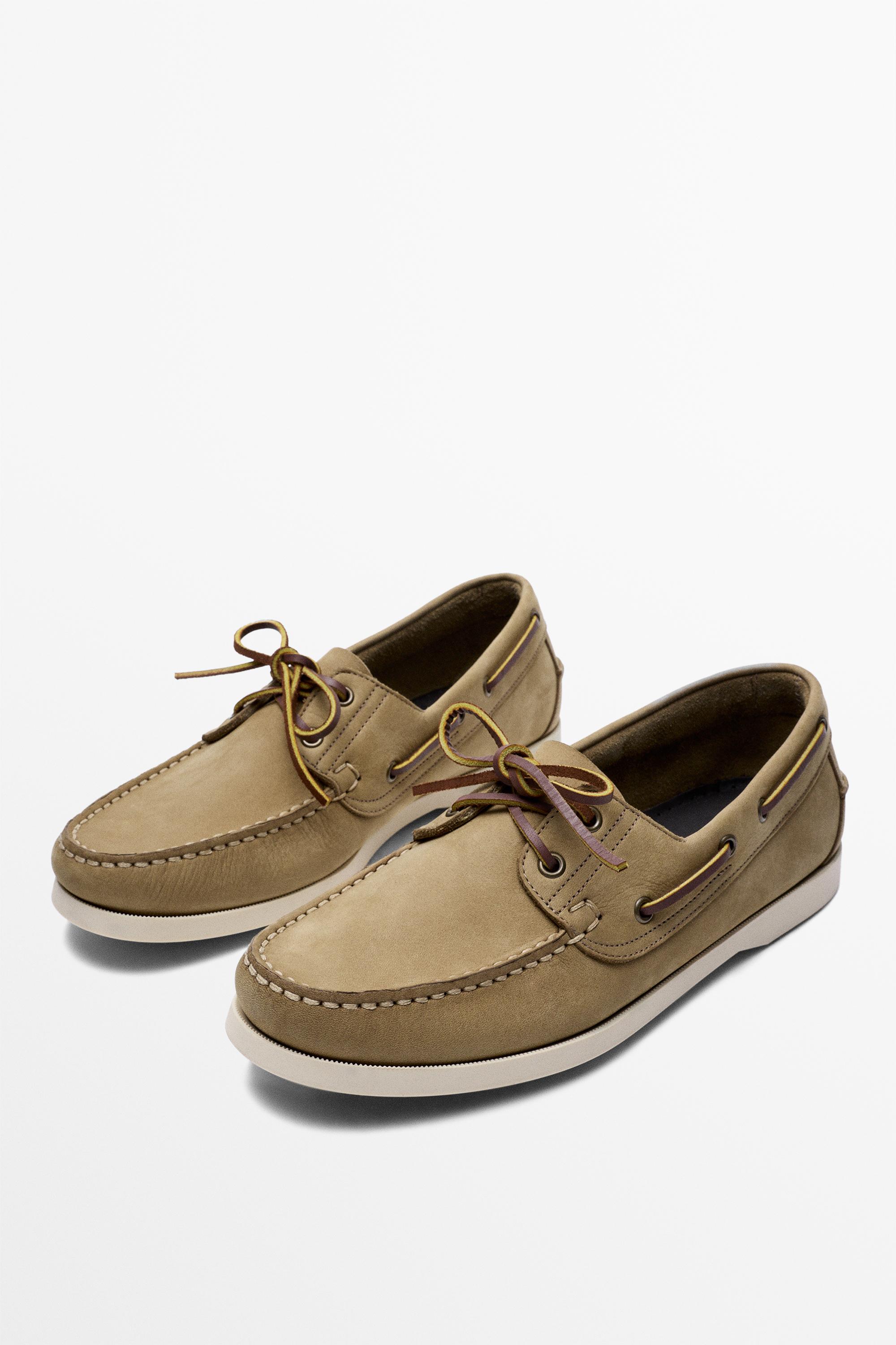 Leather deck shoes — SAND BROWN