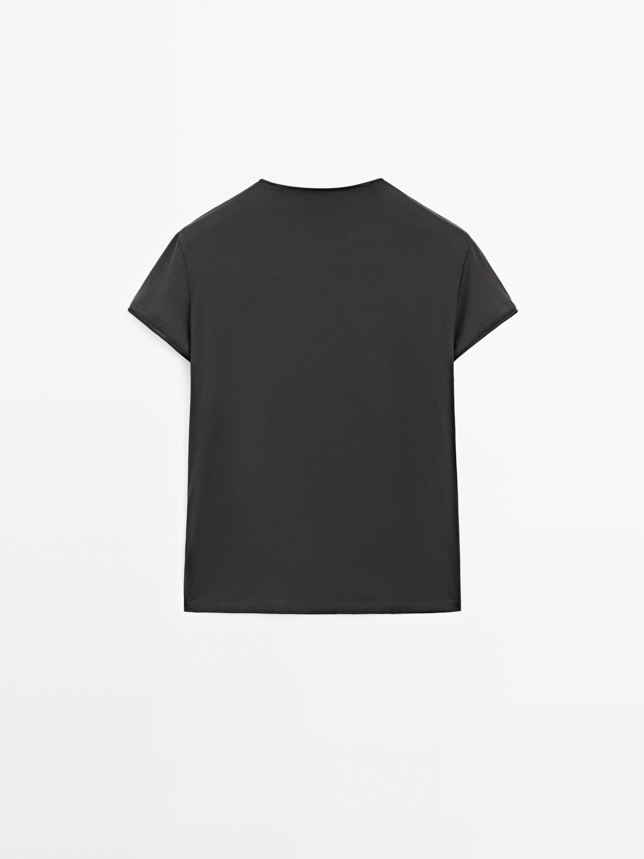 Flowing short sleeve T-shirt