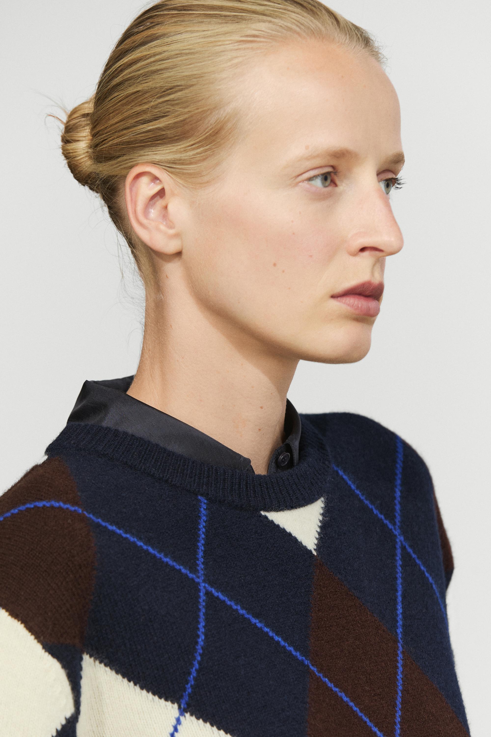 100% wool knit Argyle sweater — NAVY BLUE