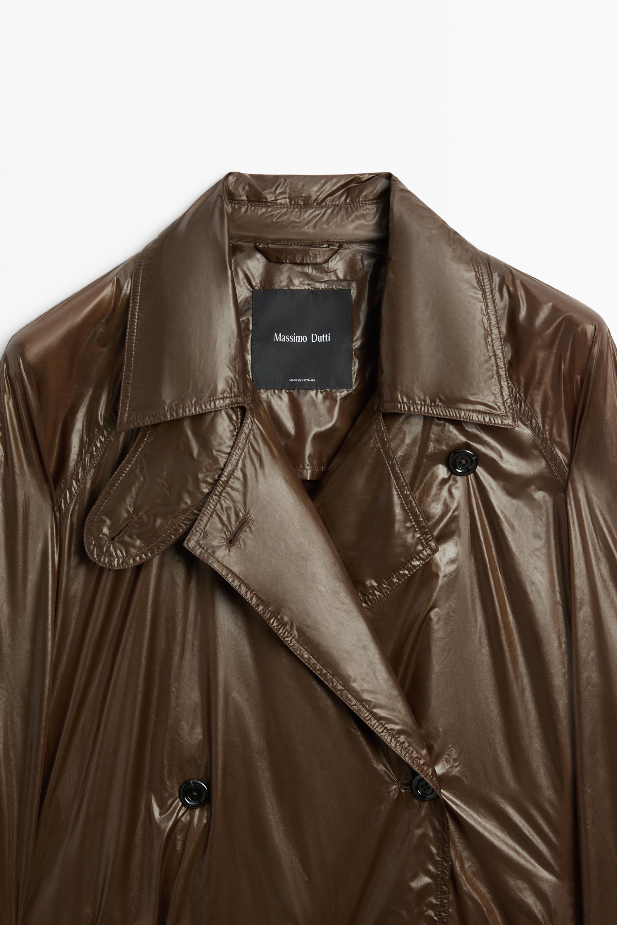 Long flowing trench coat — BOTTLE