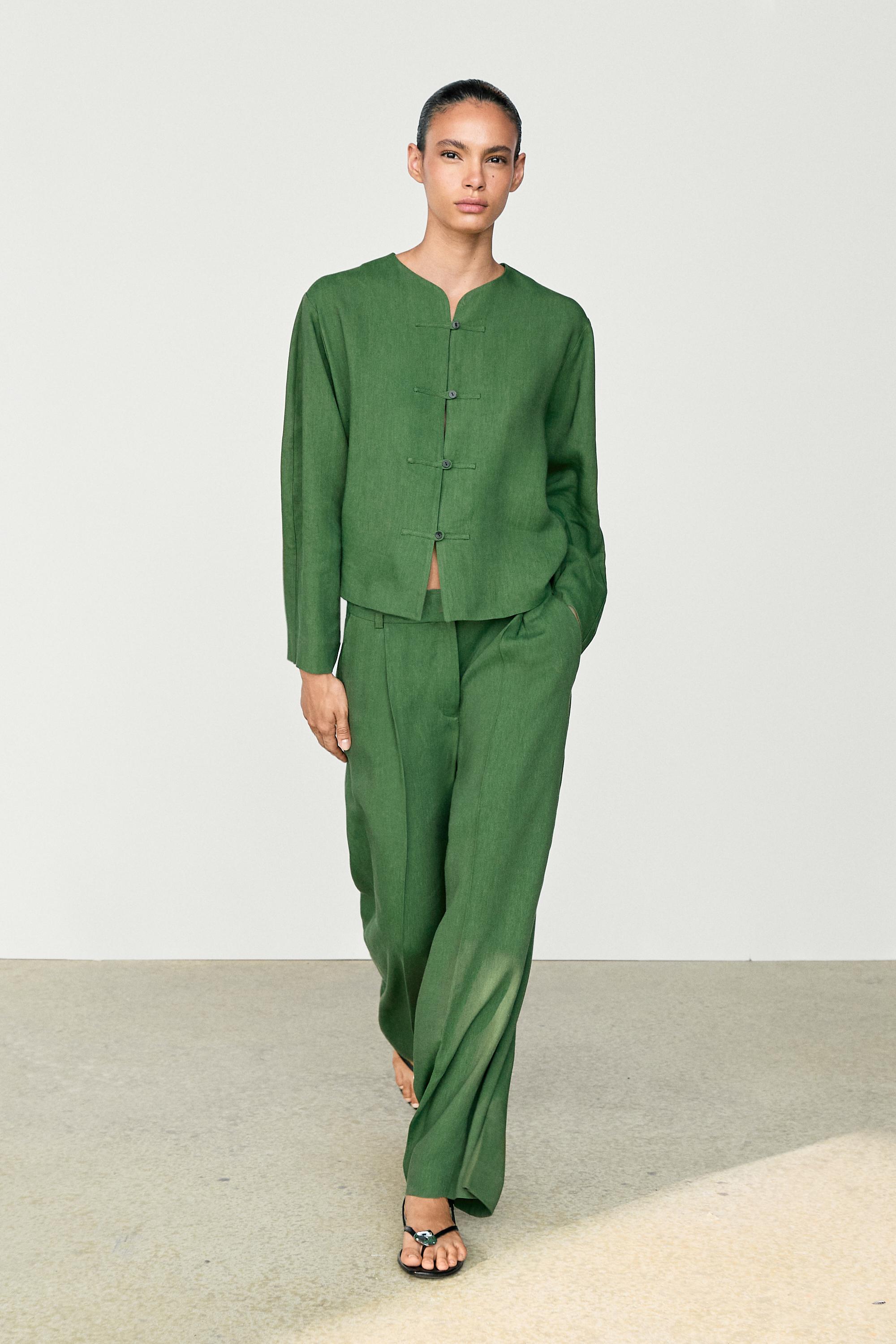 Sobrecamisa fluida detalle botones total look