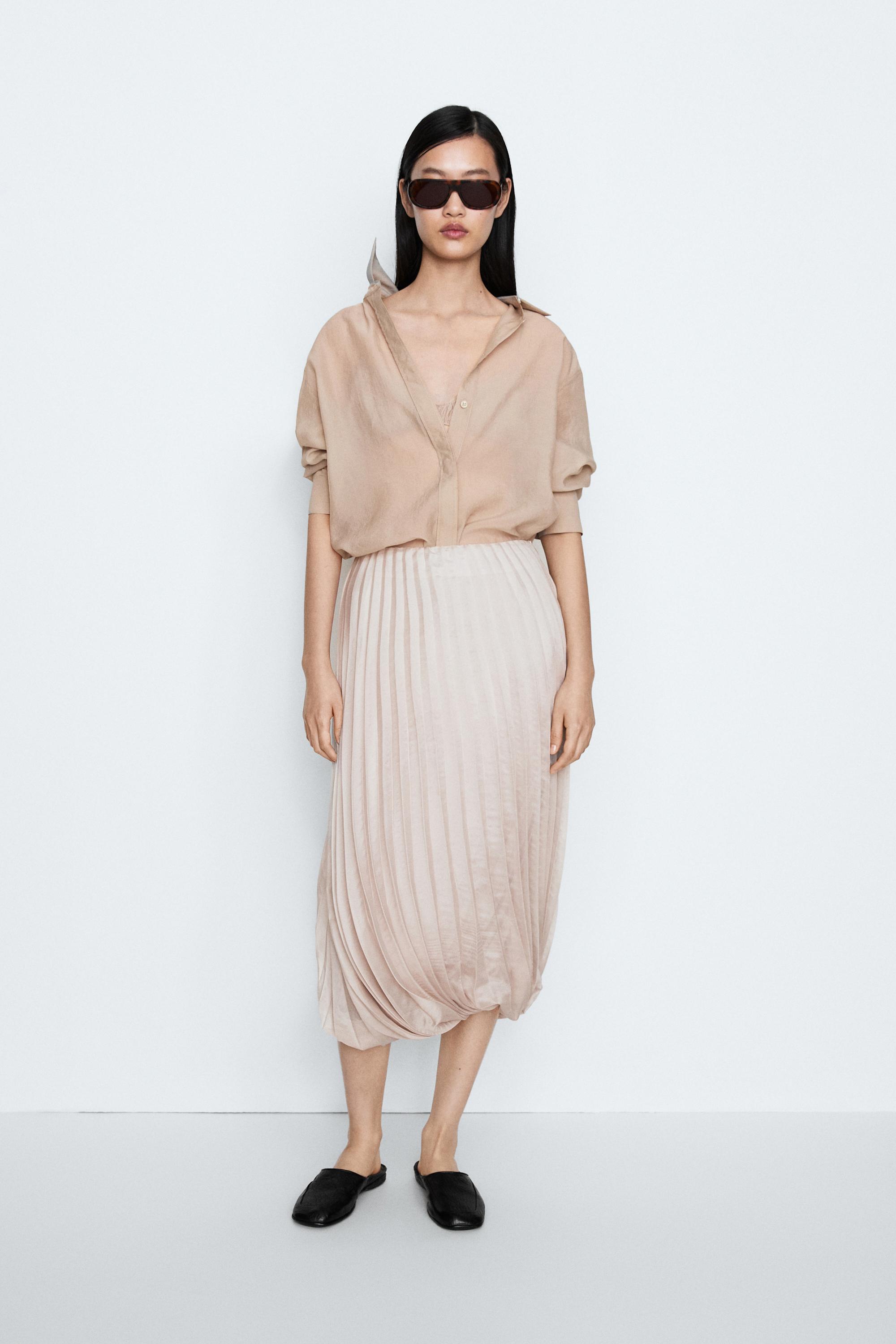 Pleated Bubble Hem Midi Skirt - STUDIO — Pink