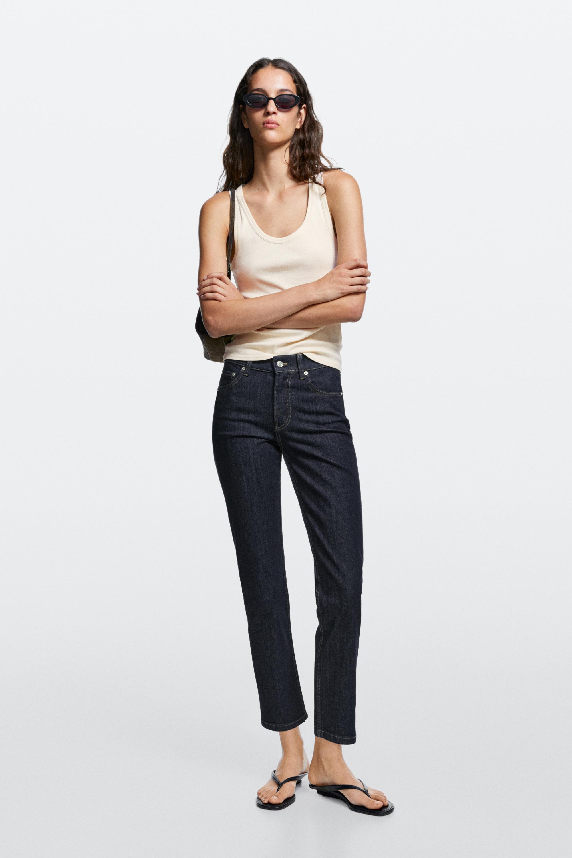 Mid-waist slim fit cropped jeans