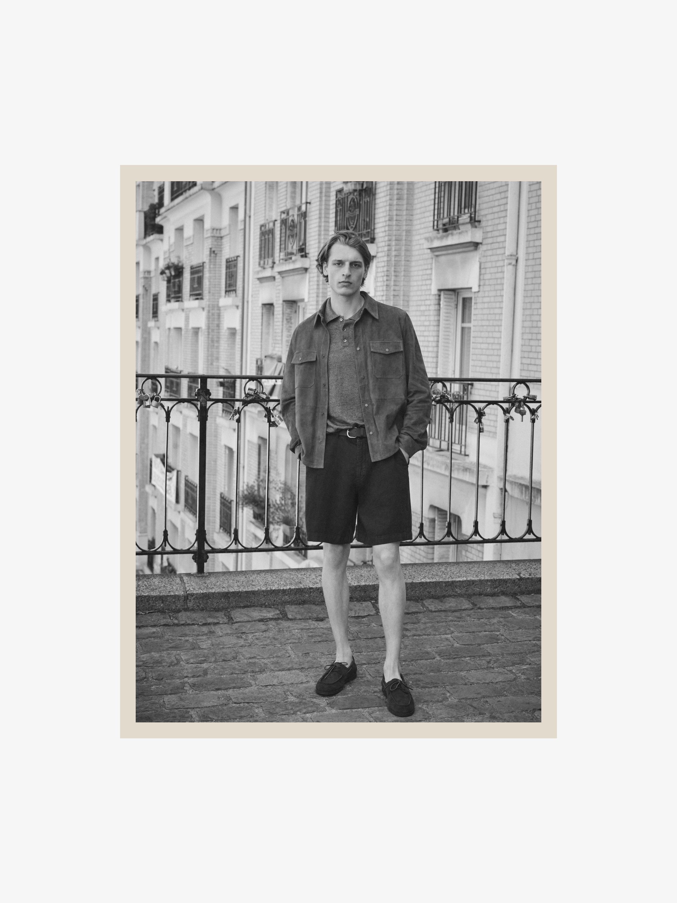 Chemise légère en cuir finition daim
