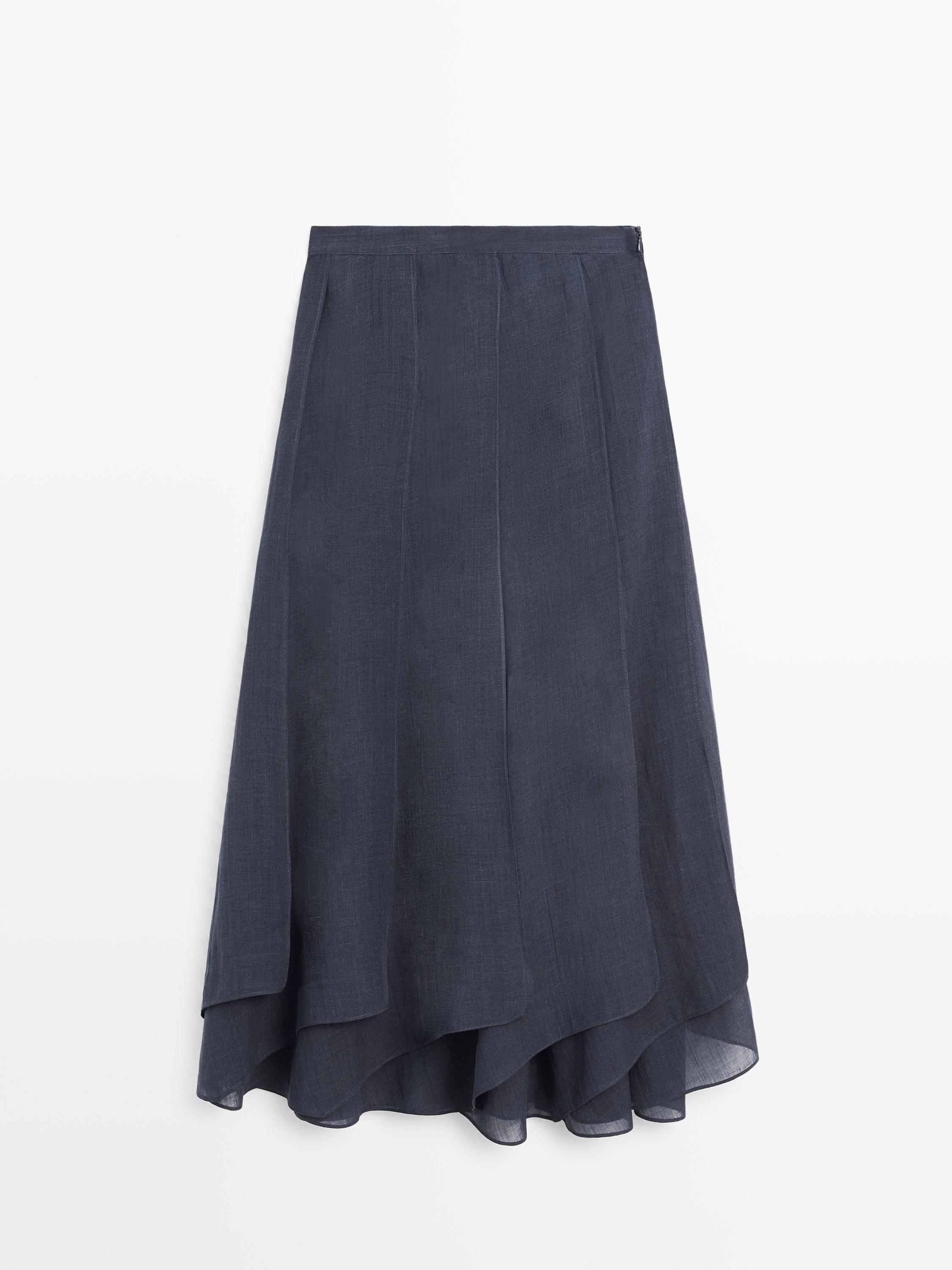 Long flowing skirt with ruffles