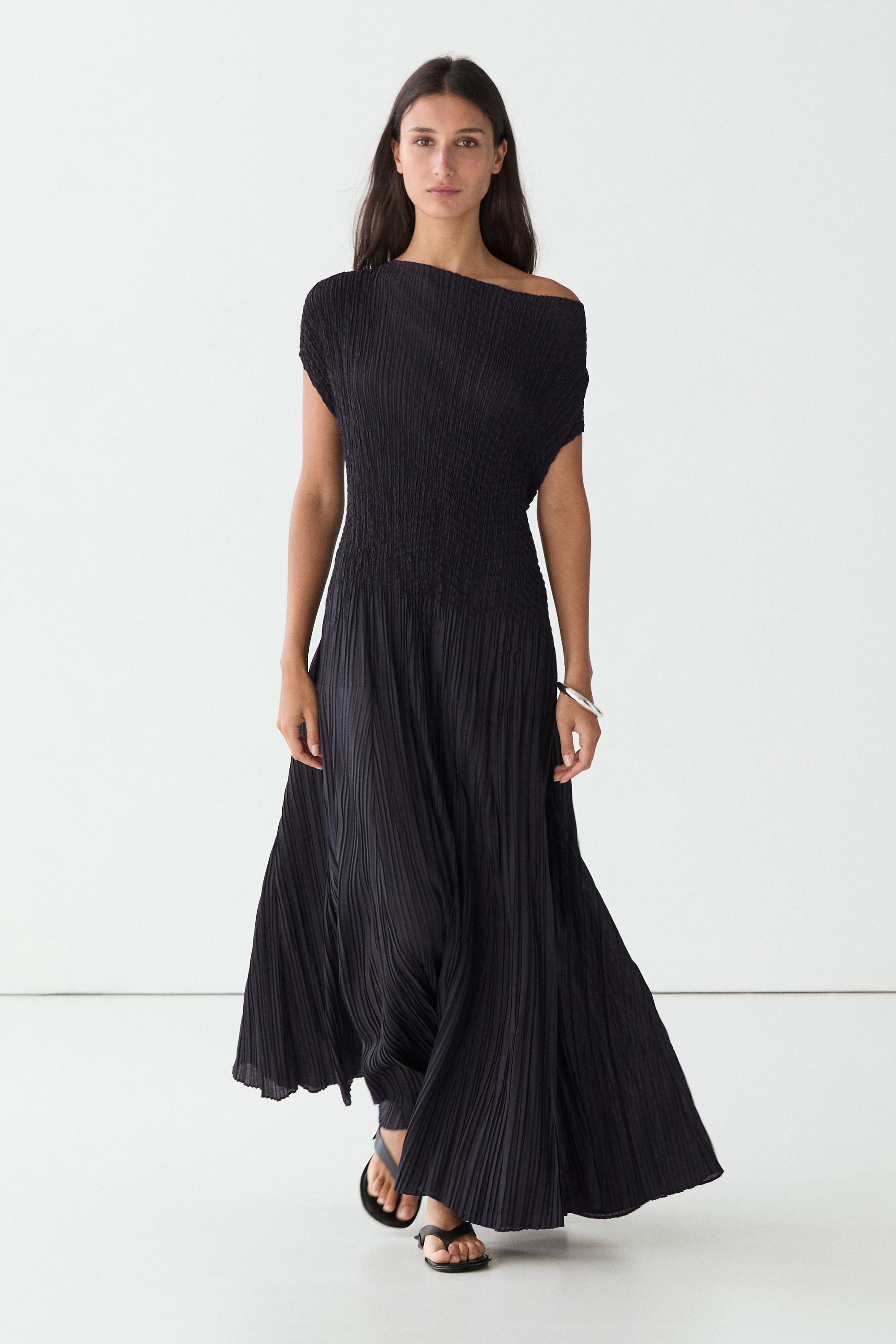 Long flowing dress with gathered detail
