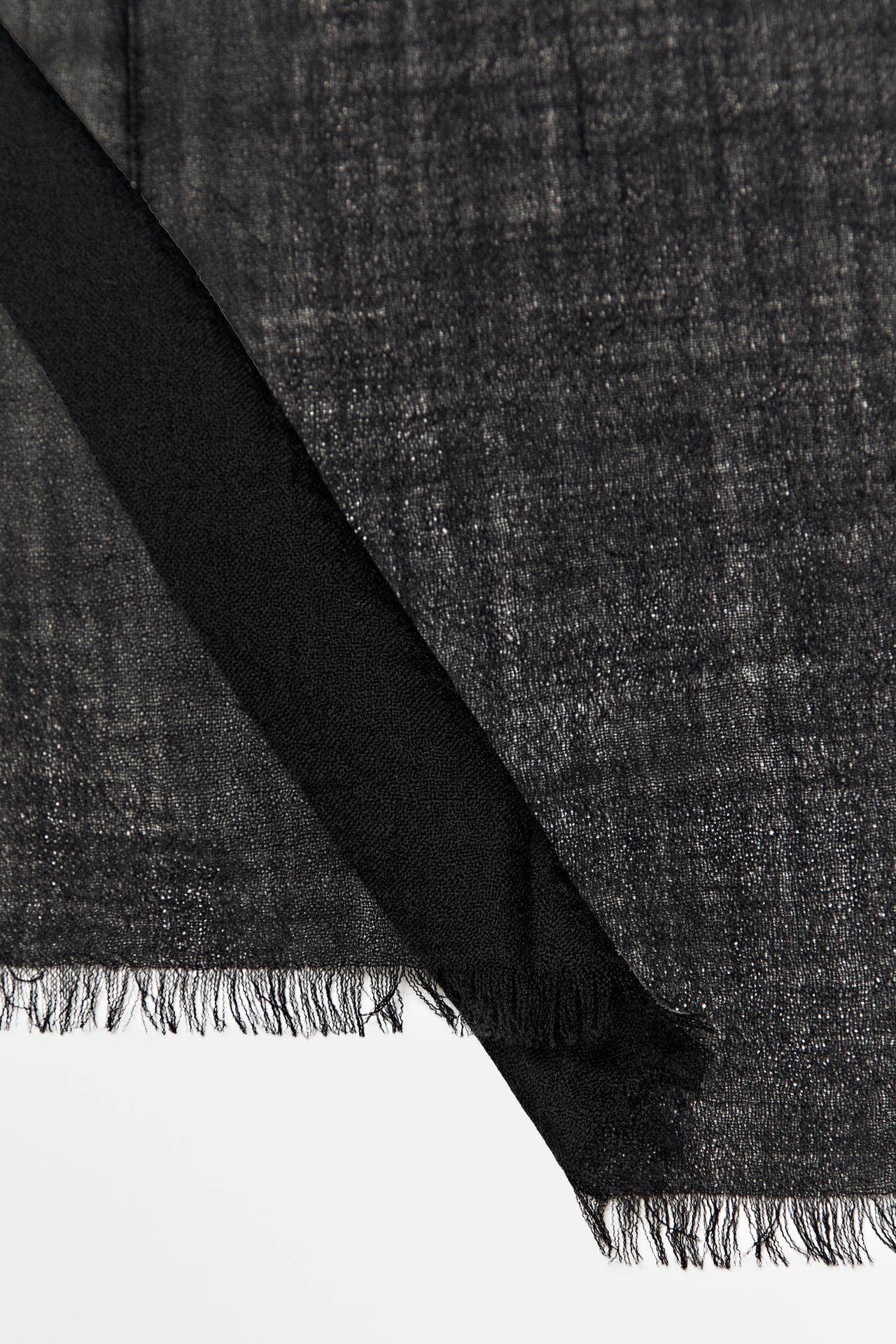 Lightweight 100% wool scarf — BLACK