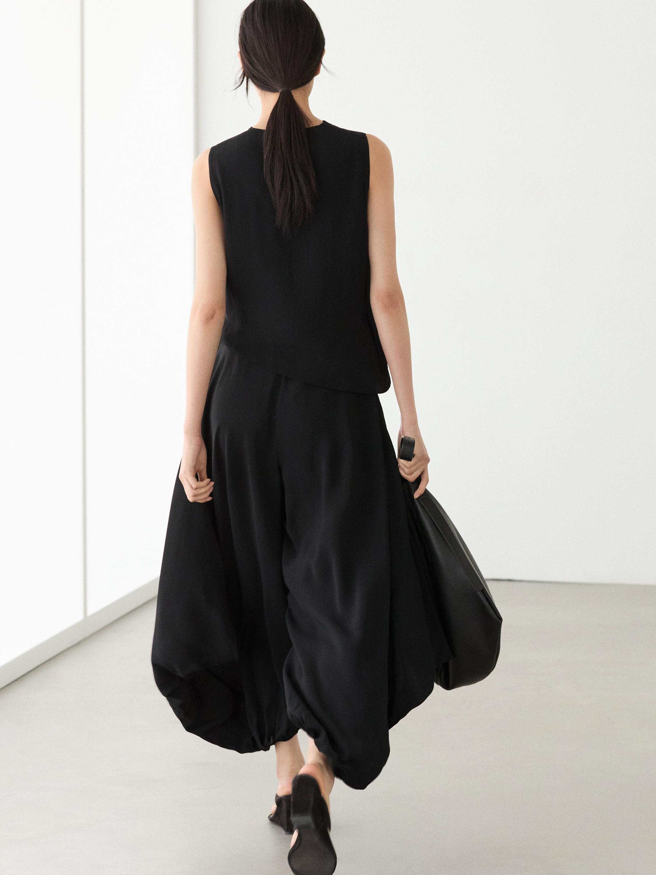 Long double-breasted vest — BLACK