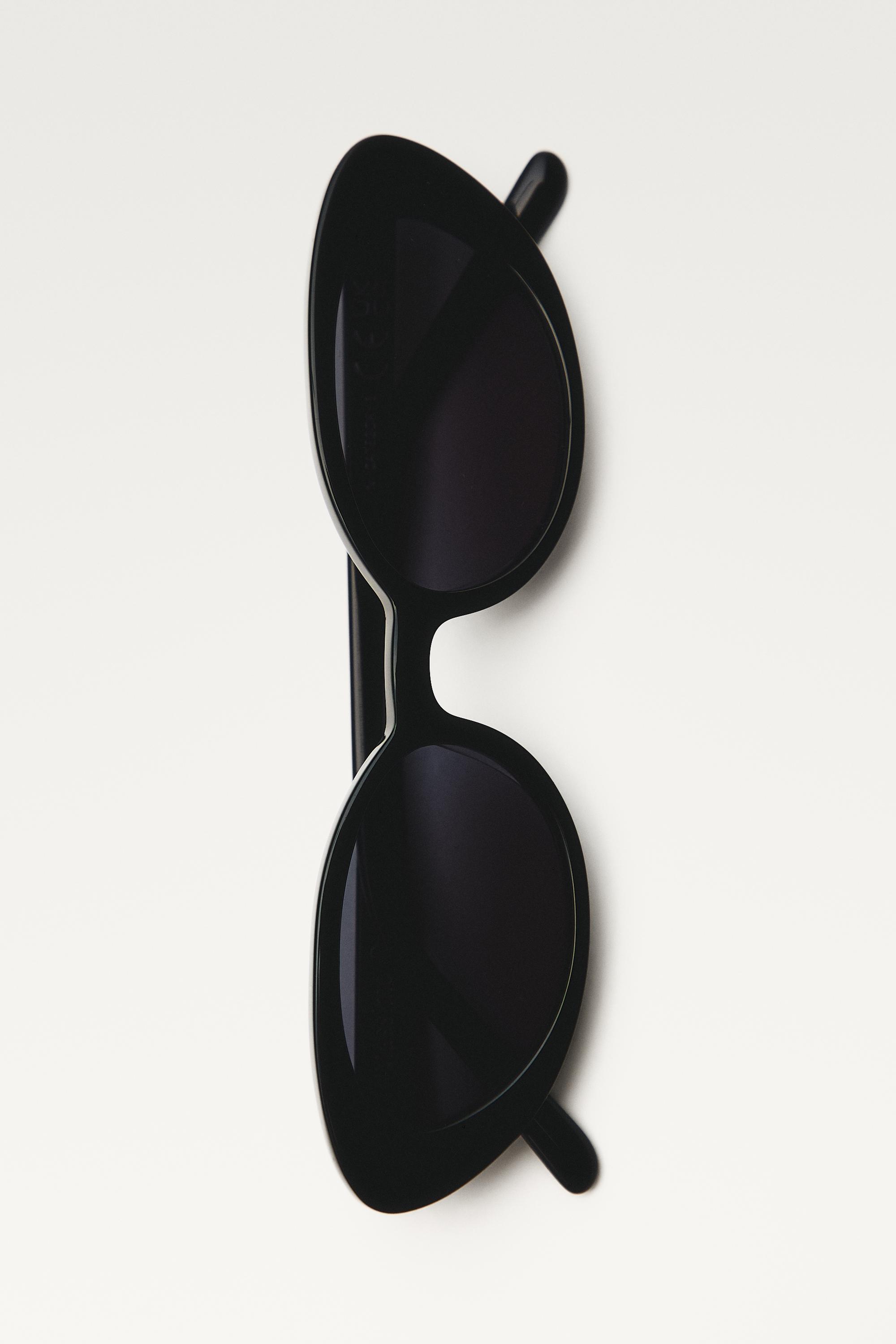 Narrow sunglasses — BLACK
