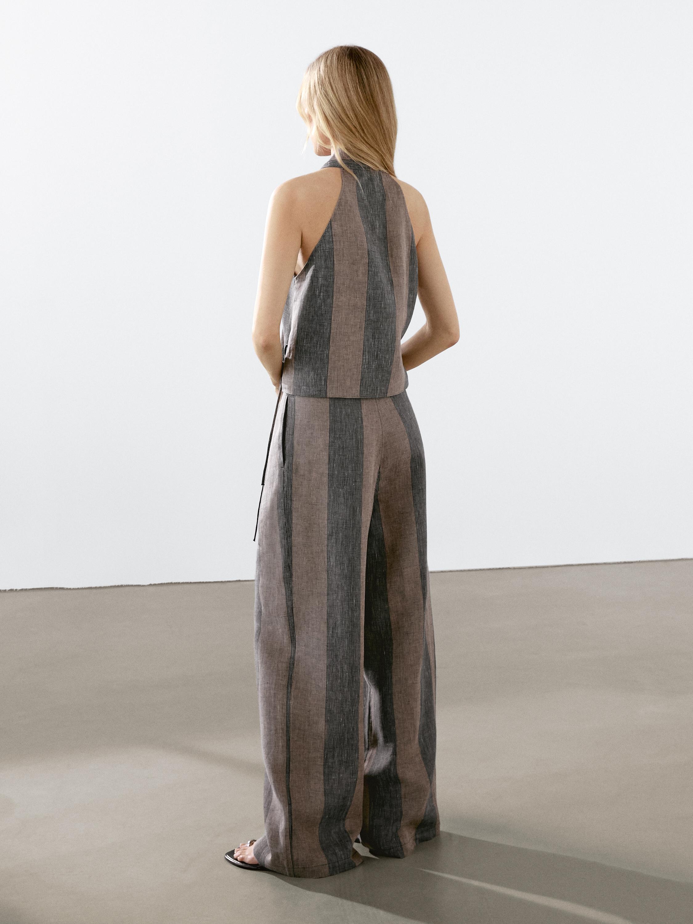 Gathered halter top with contrast stripe