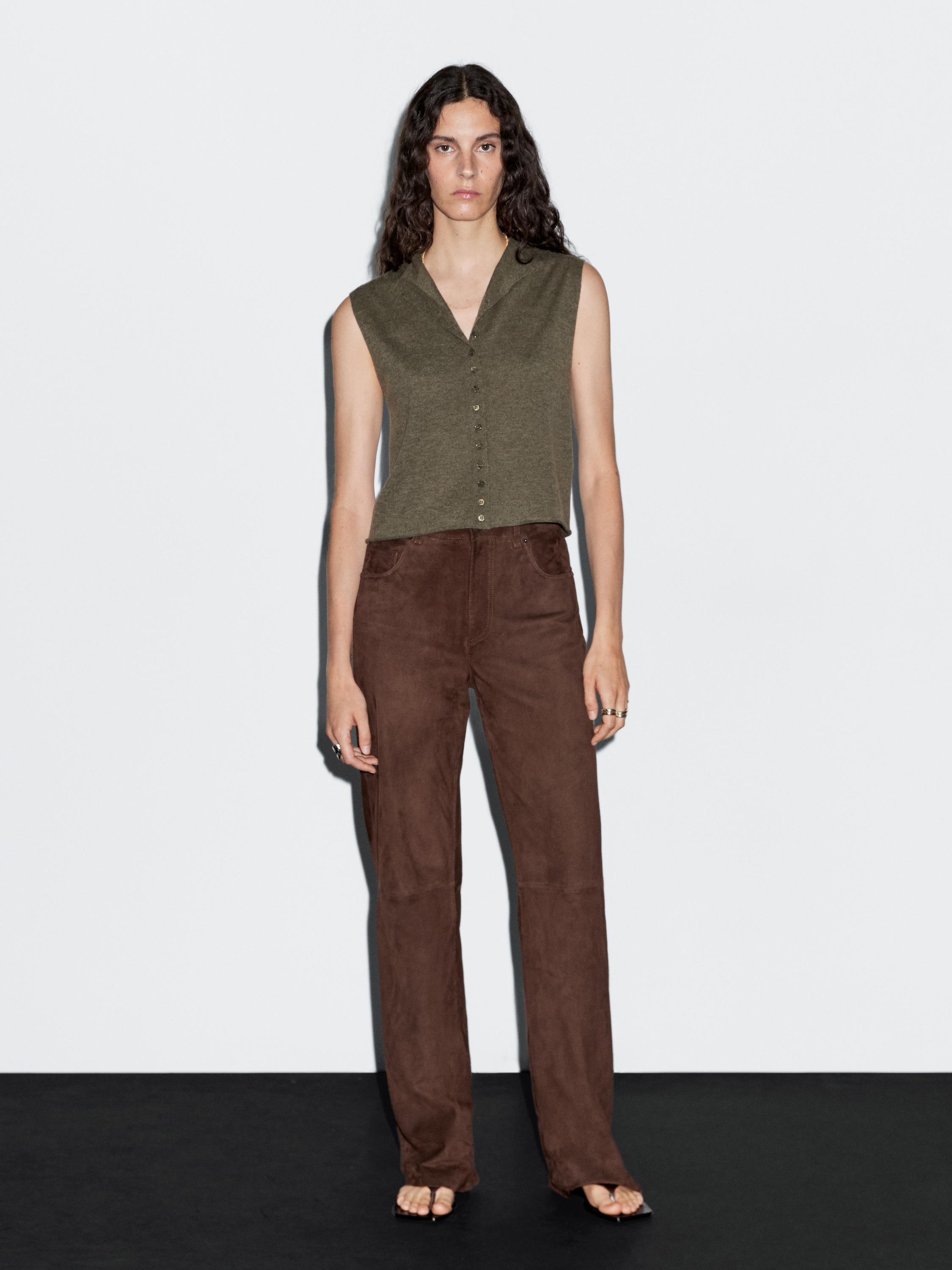 Vestă scurtă din tricot cu lână