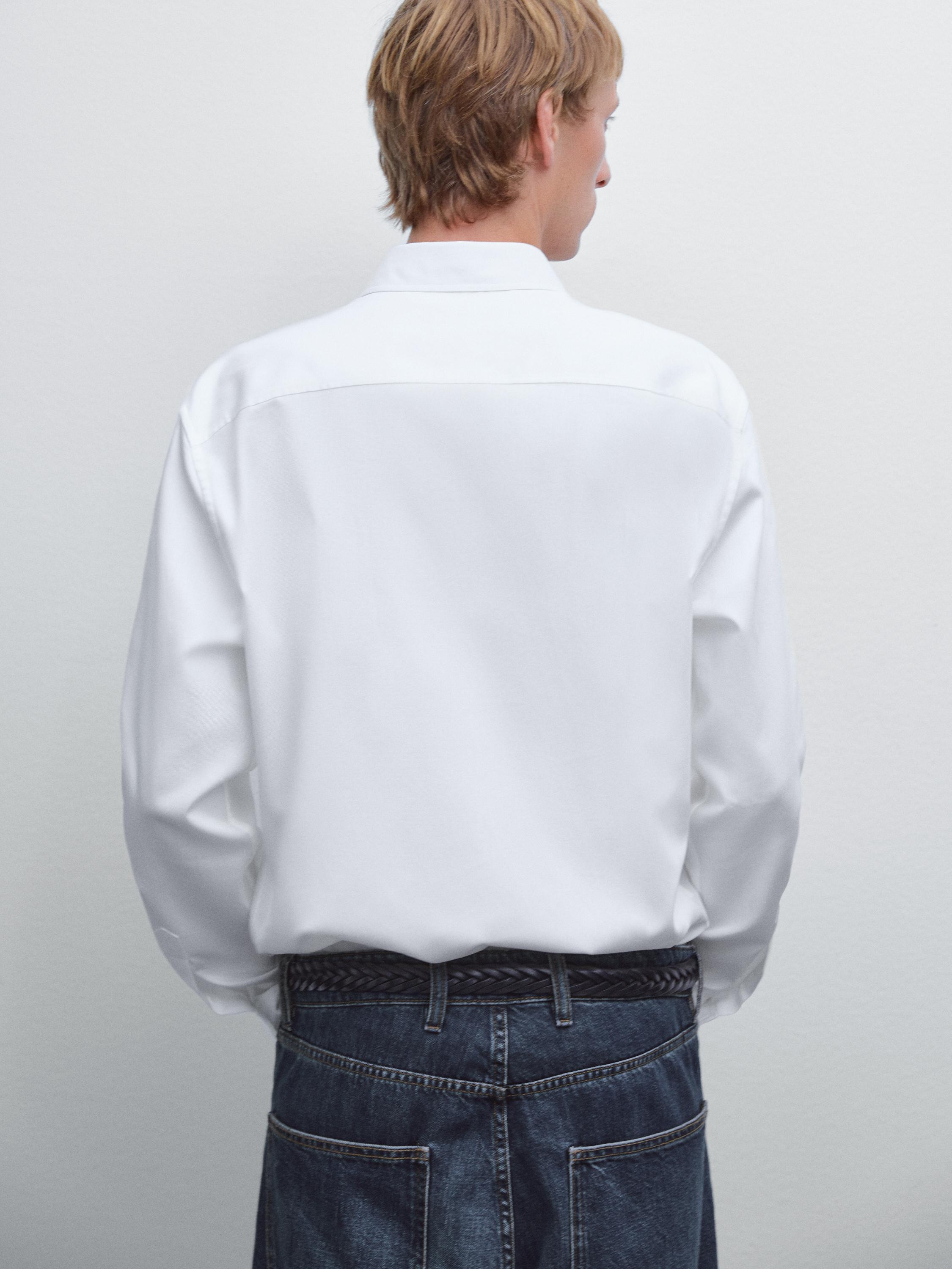 Regular fit textured shirt