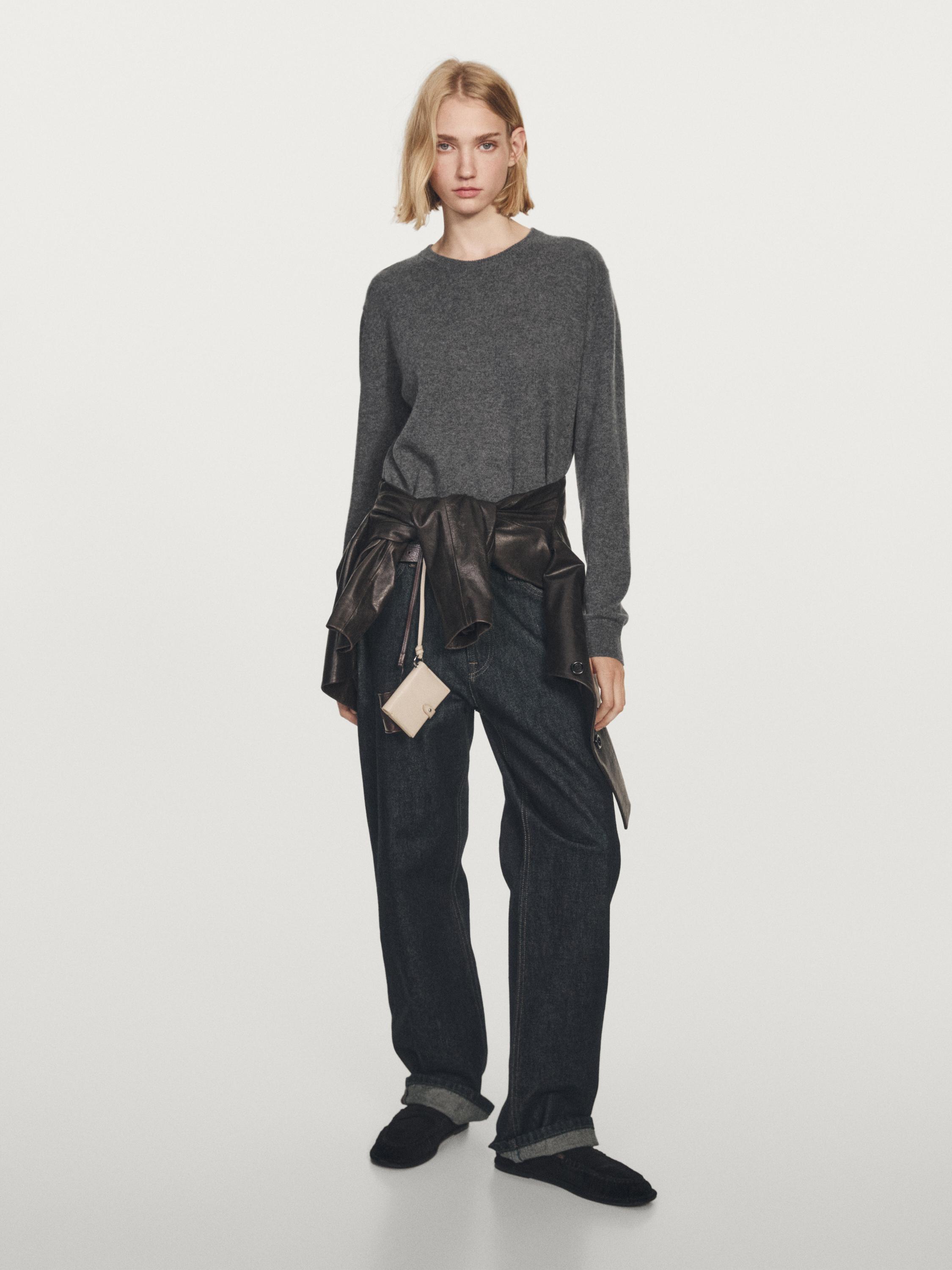 Knit 100% cashmere crew neck sweater